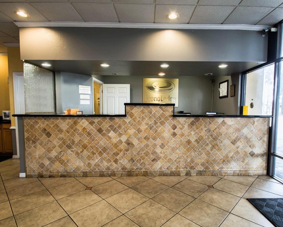 Econo Lodge