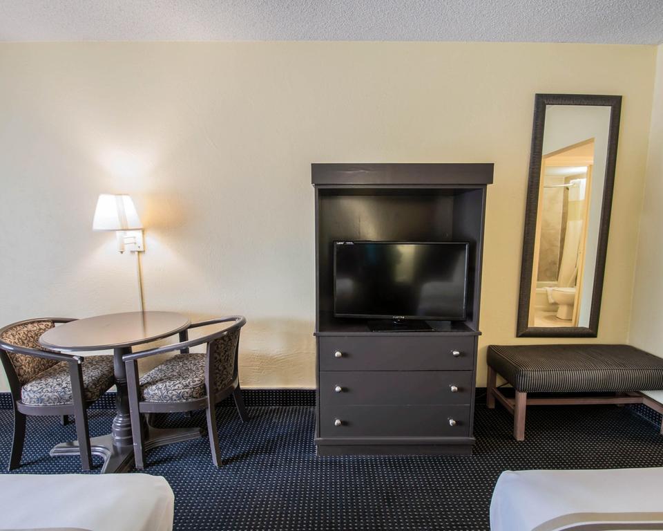 Econo Lodge