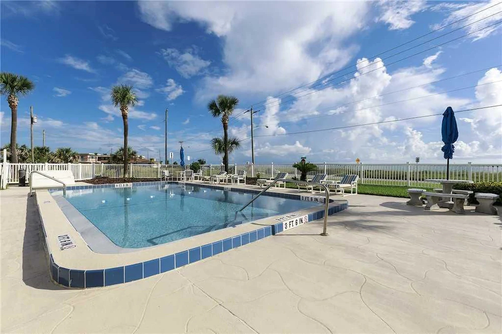 Starboard Light Condominium