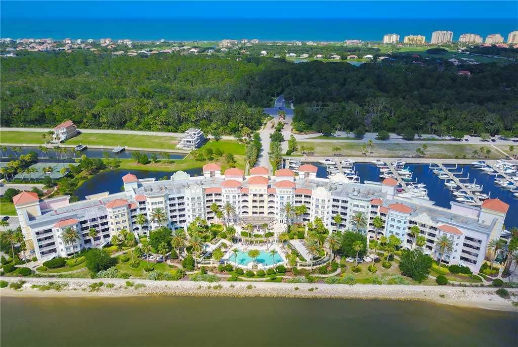 Yacht Harbor Village