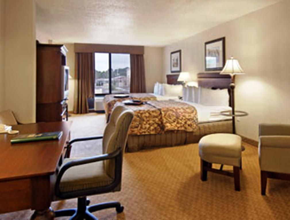 Wingate by Wyndham Panama City Area Lynn Haven