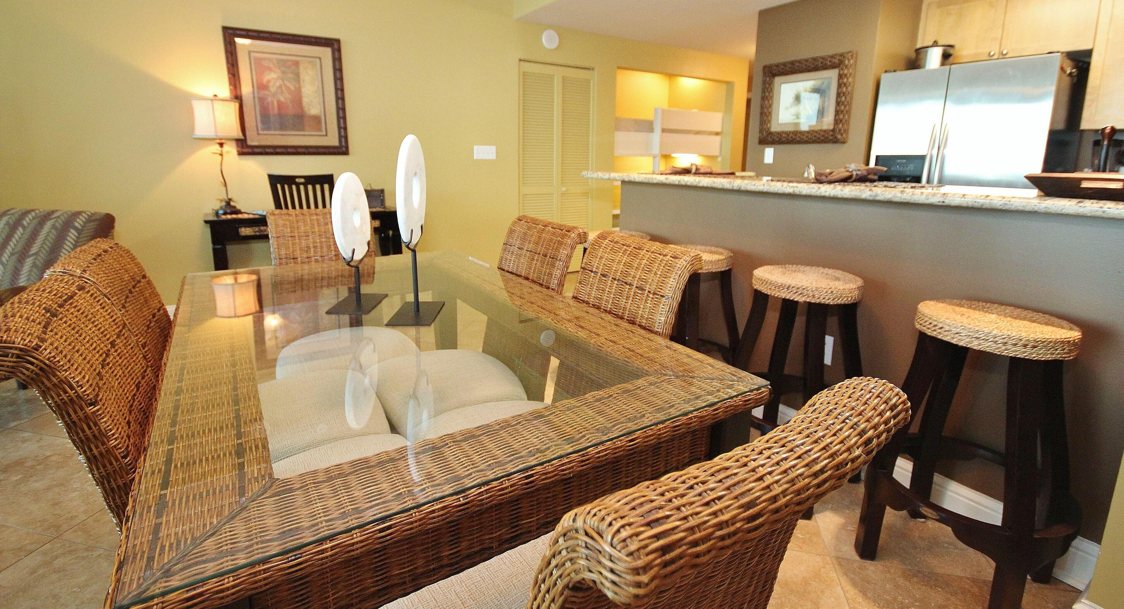 Aqua Resort by Teeming Vacation Rentals