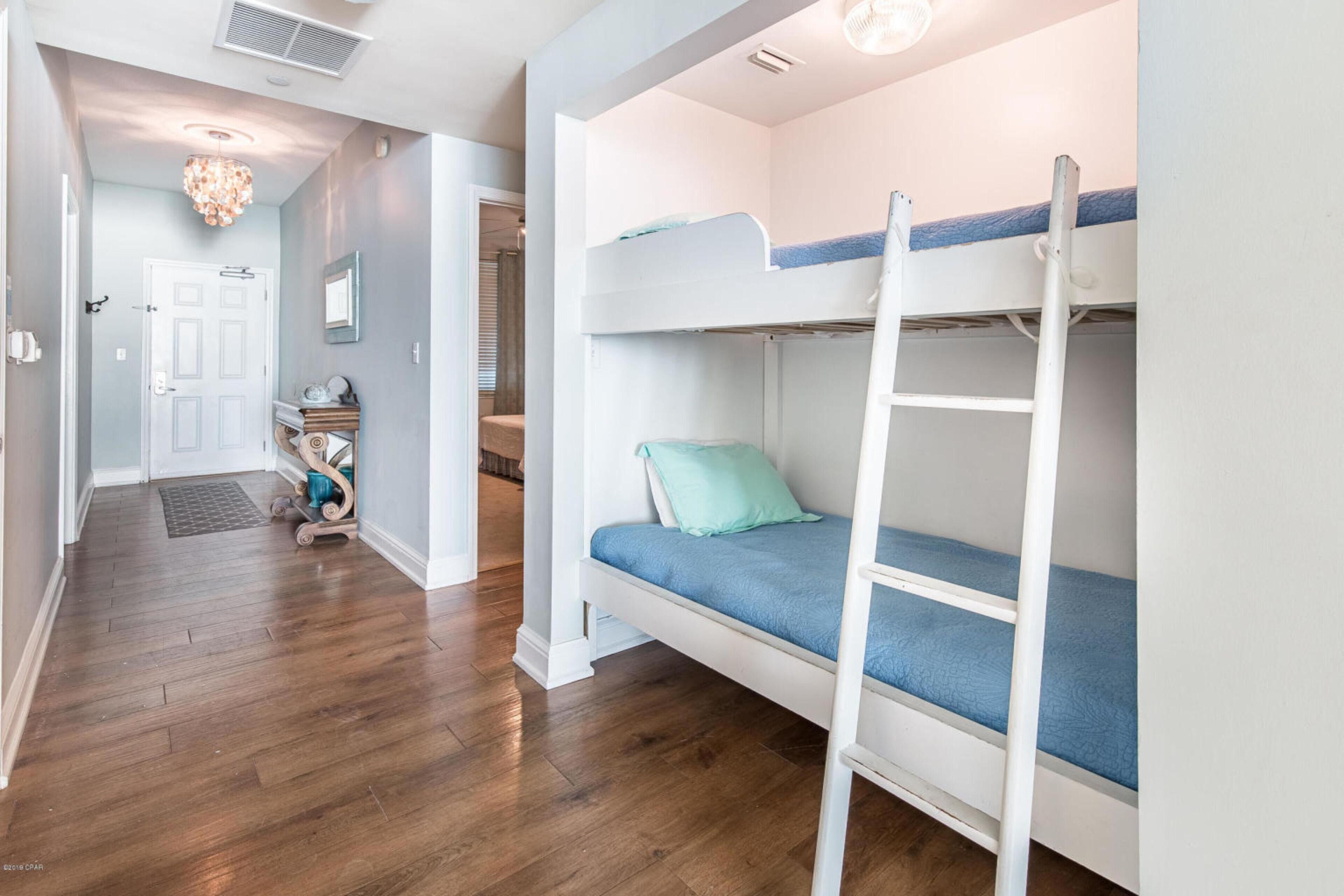 Aqua Resort by Teeming Vacation Rentals