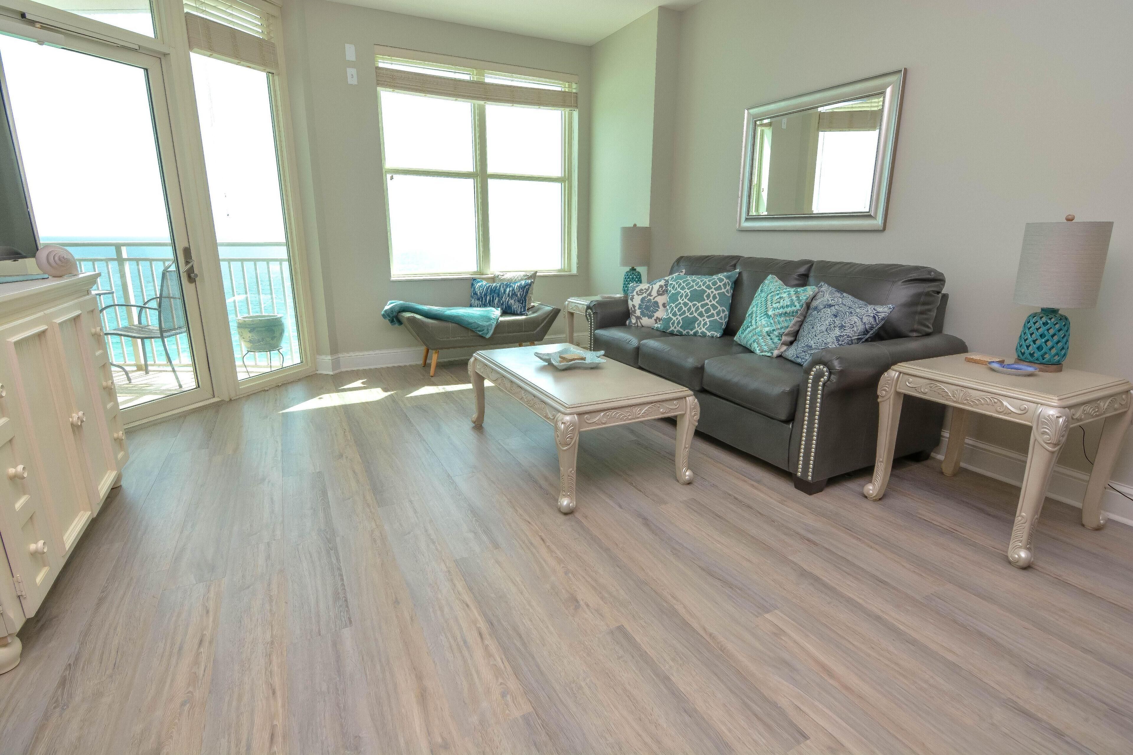 Aqua Resort by Teeming Vacation Rentals