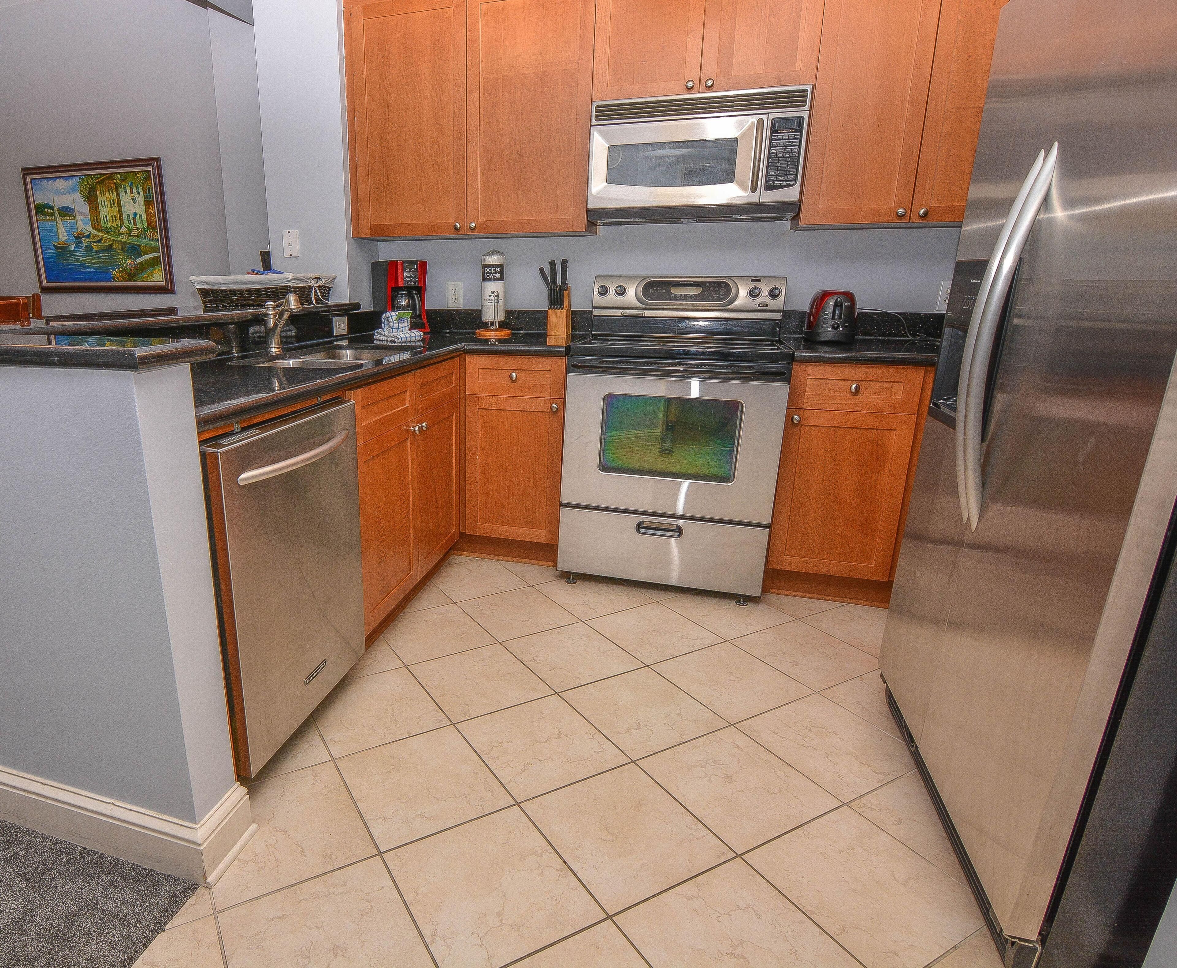 Aqua Resort by Teeming Vacation Rentals