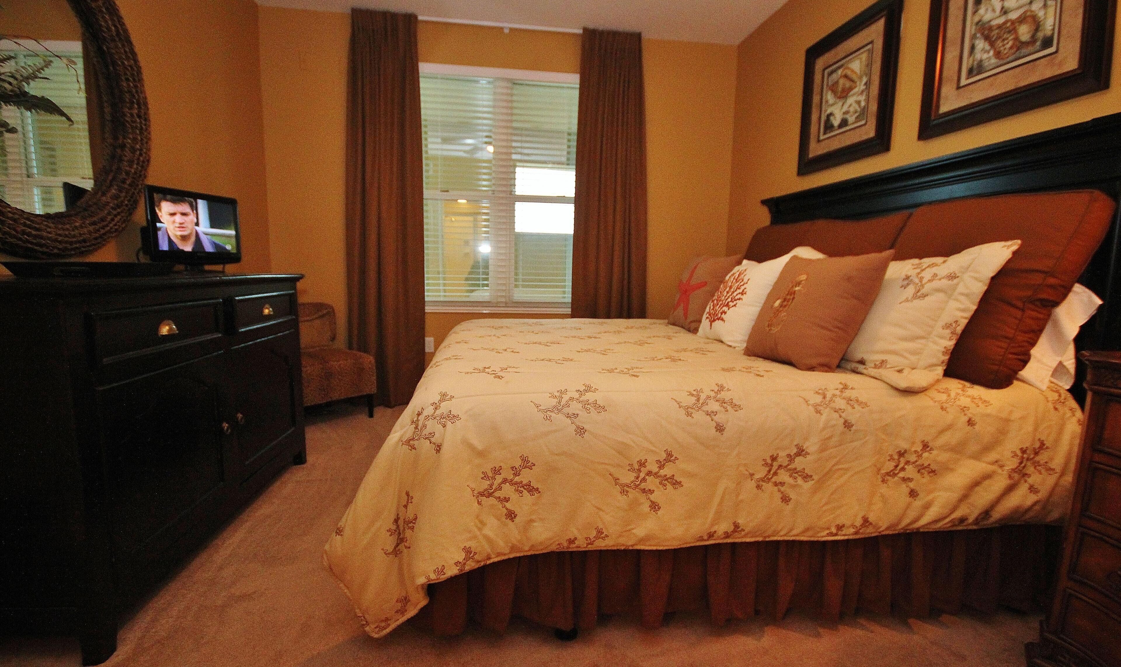 Aqua Resort by Teeming Vacation Rentals