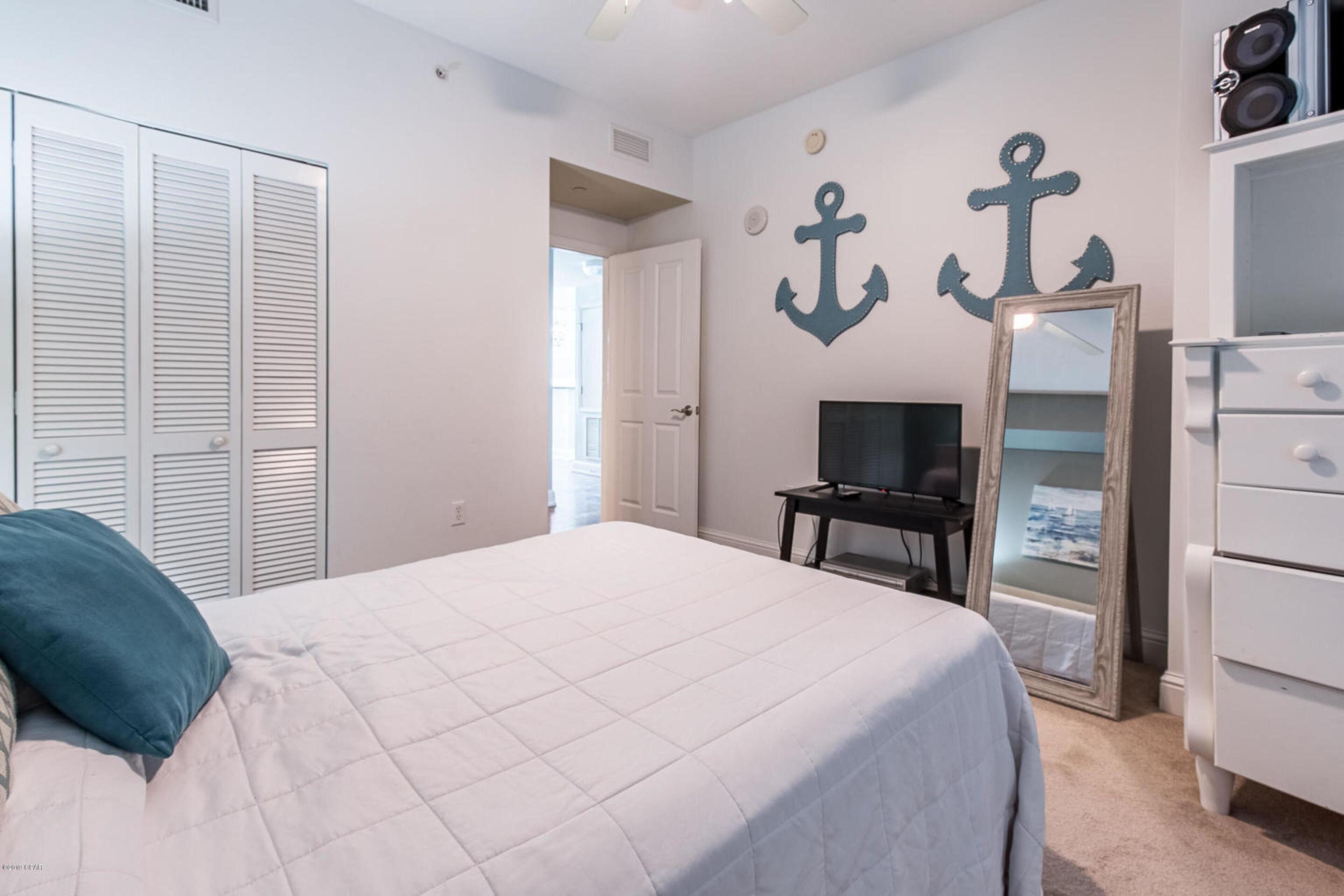 Aqua Resort by Teeming Vacation Rentals