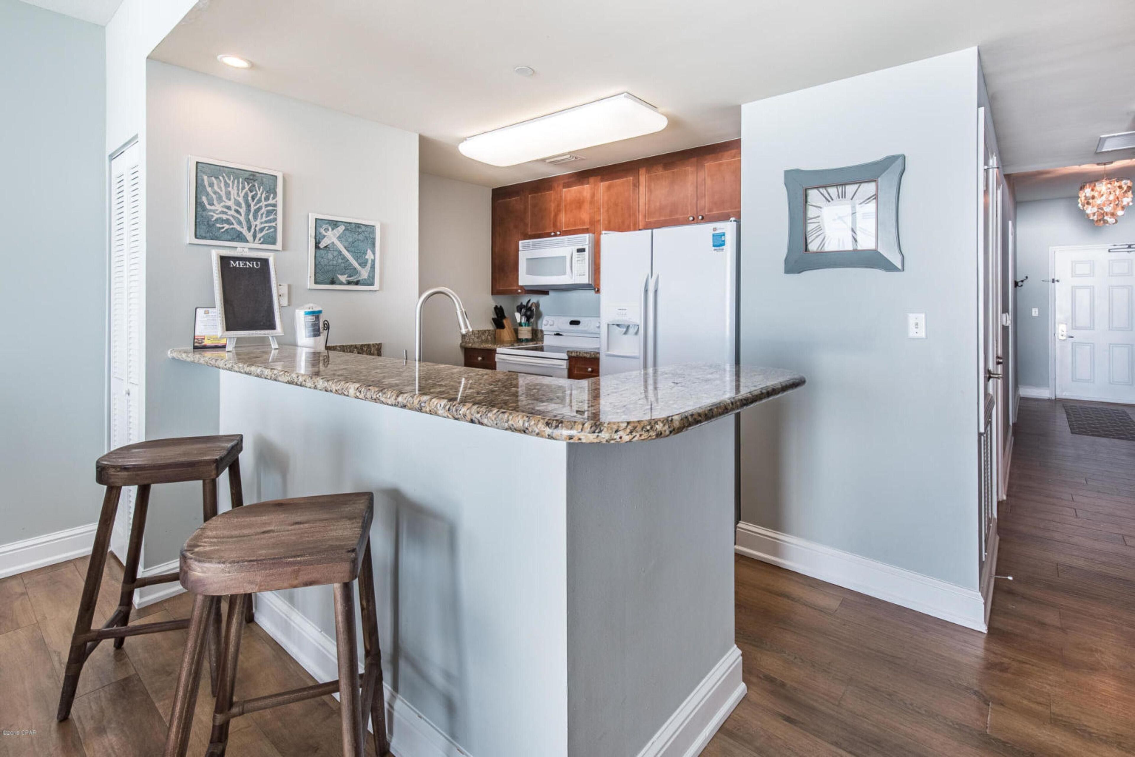 Aqua Resort by Teeming Vacation Rentals