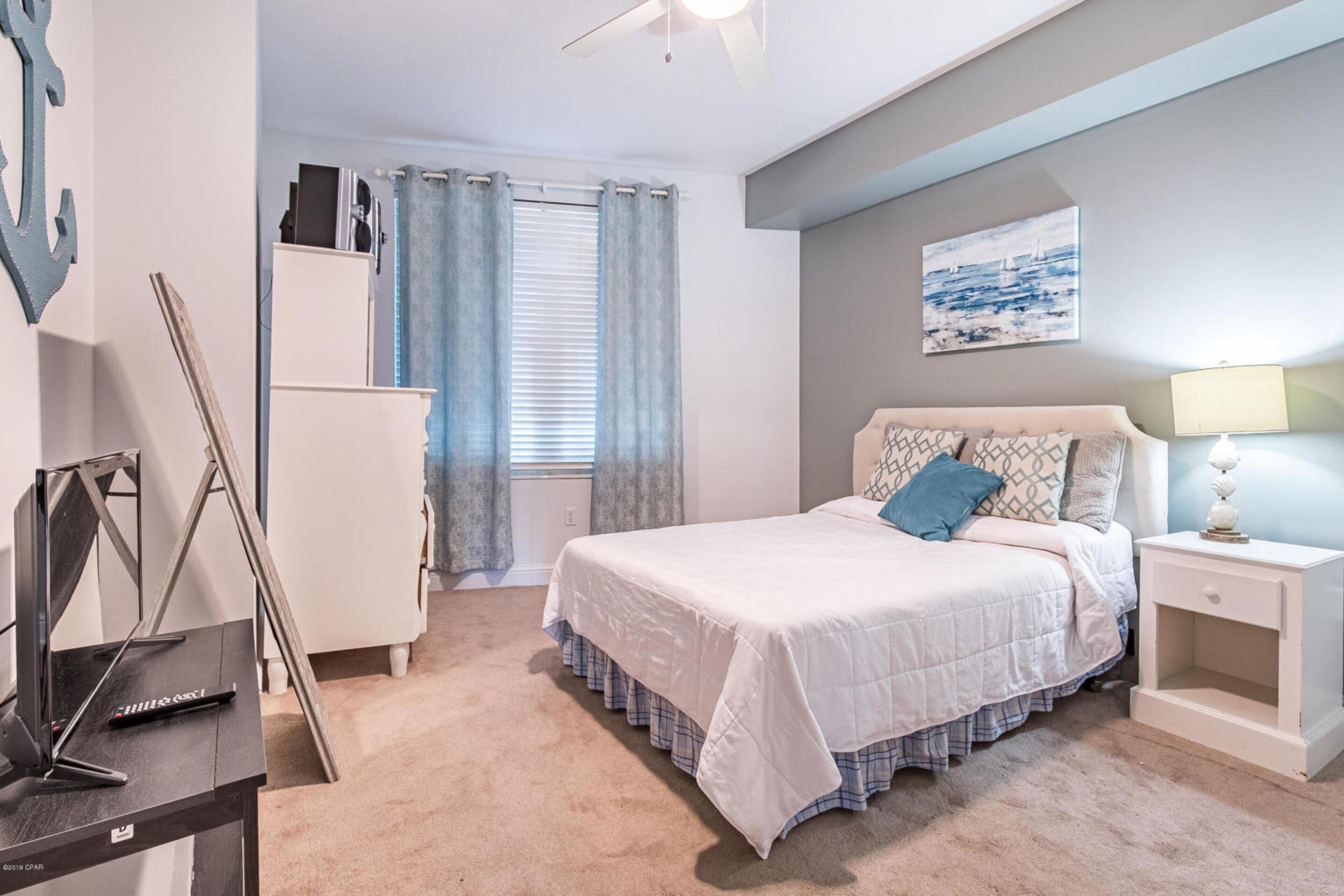 Aqua Resort by Teeming Vacation Rentals