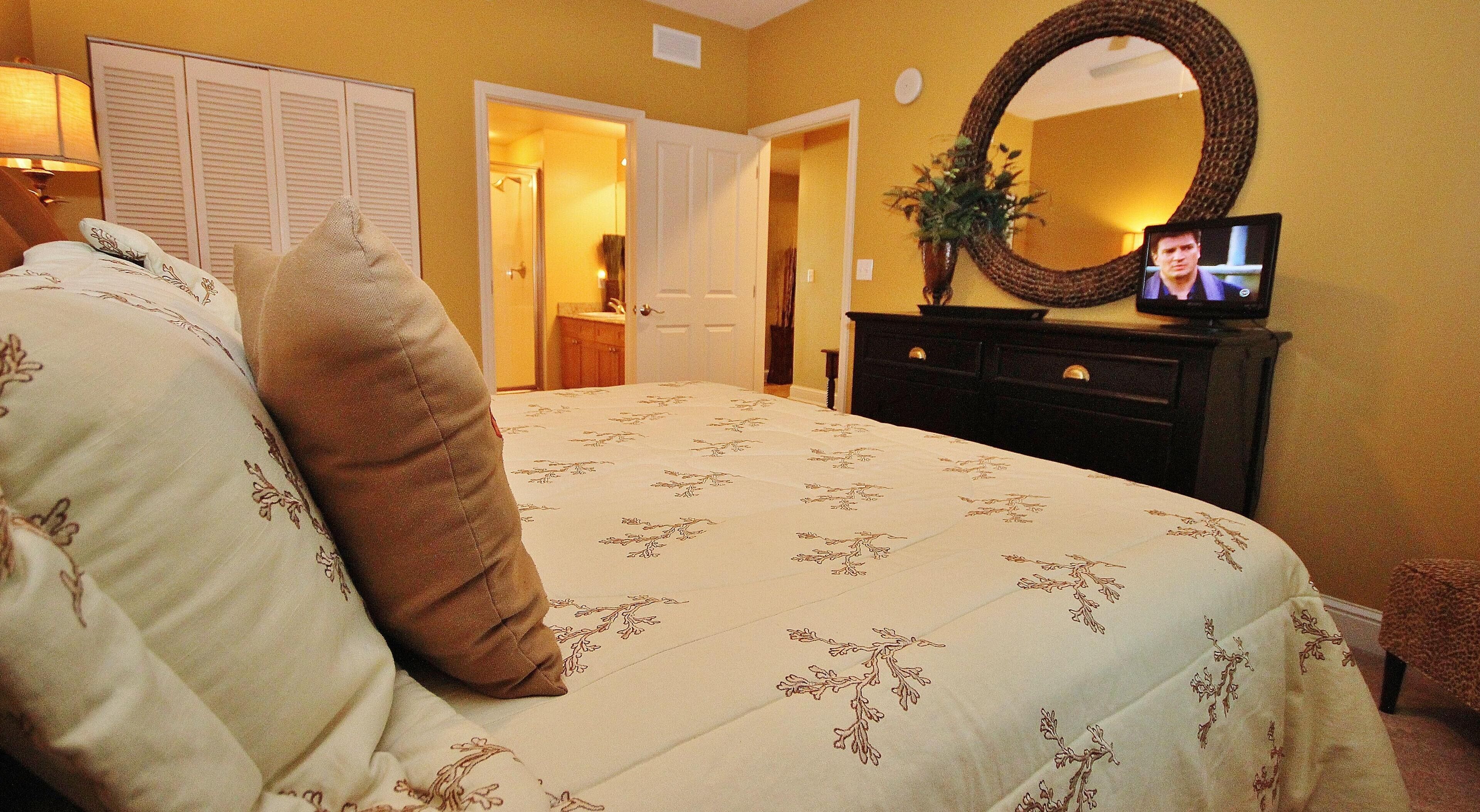 Aqua Resort by Teeming Vacation Rentals