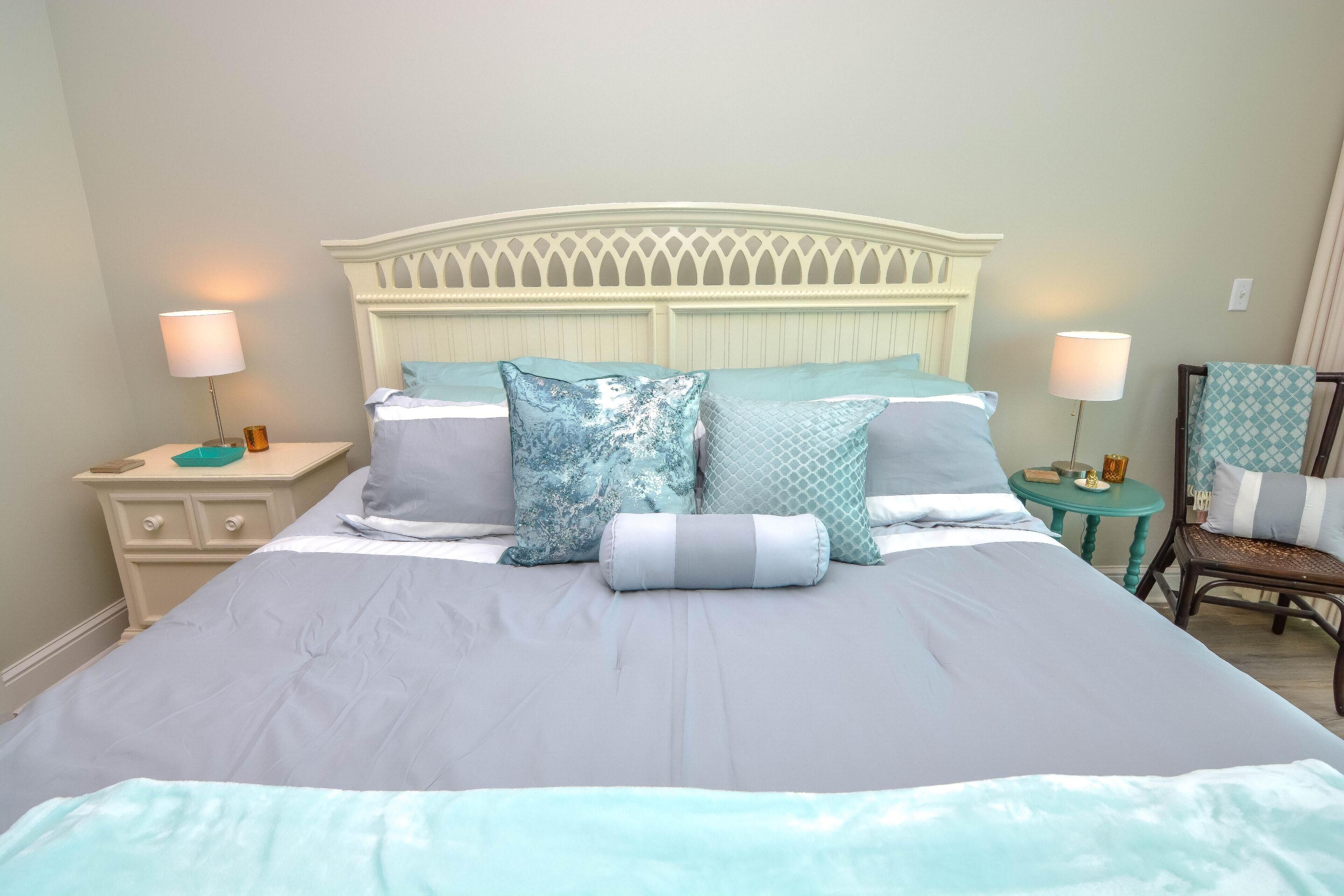 Aqua Resort by Teeming Vacation Rentals