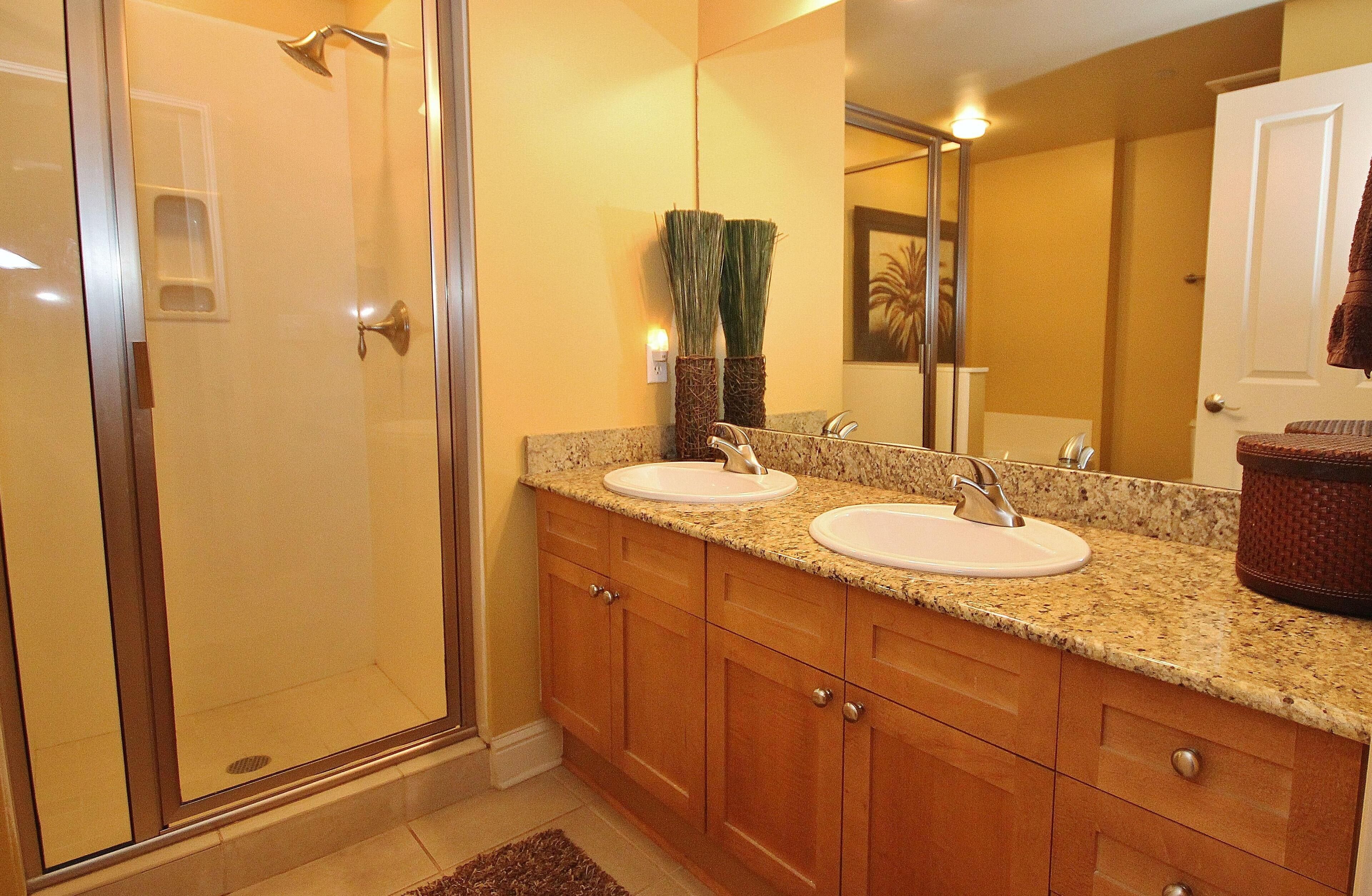Aqua Resort by Teeming Vacation Rentals