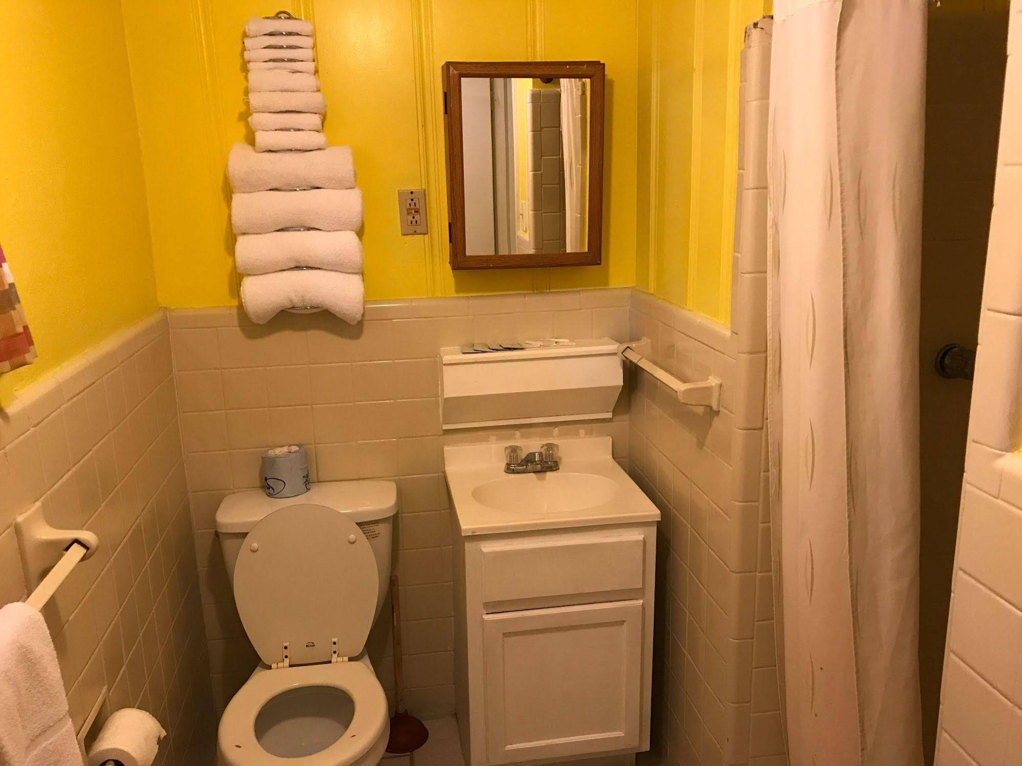 Aqua View Motel