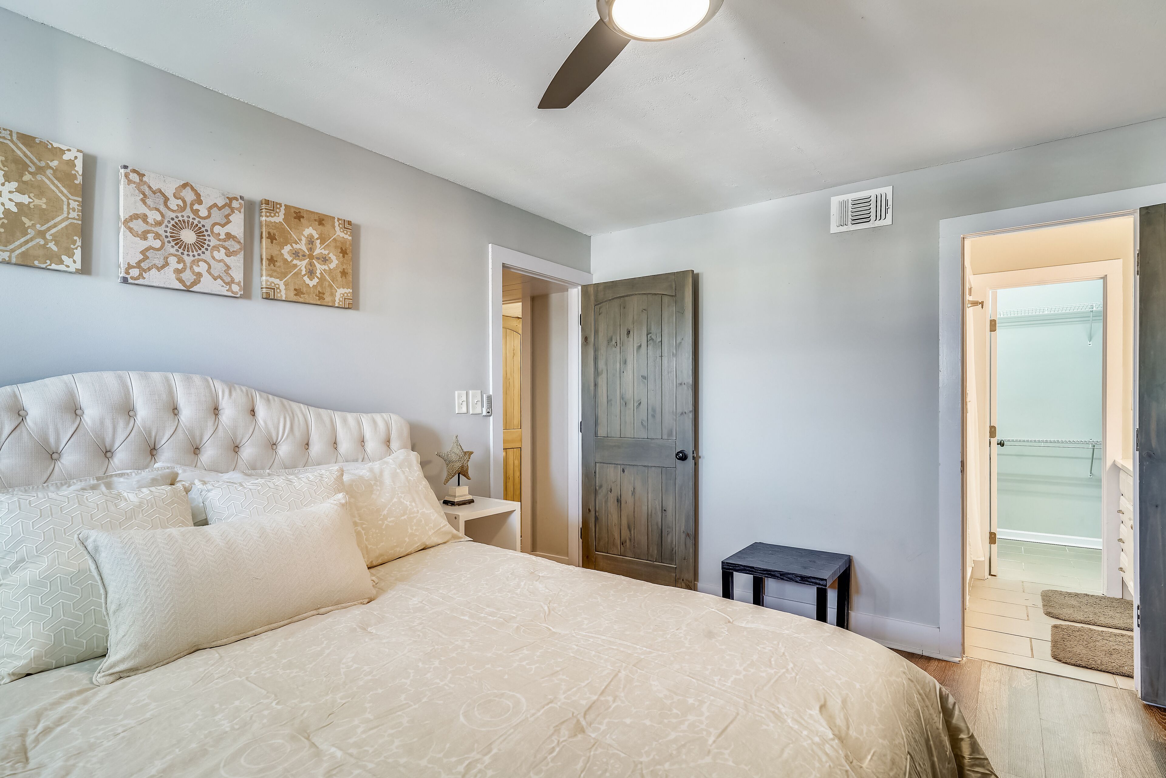 Aquavista Condominiums by Book That Condo
