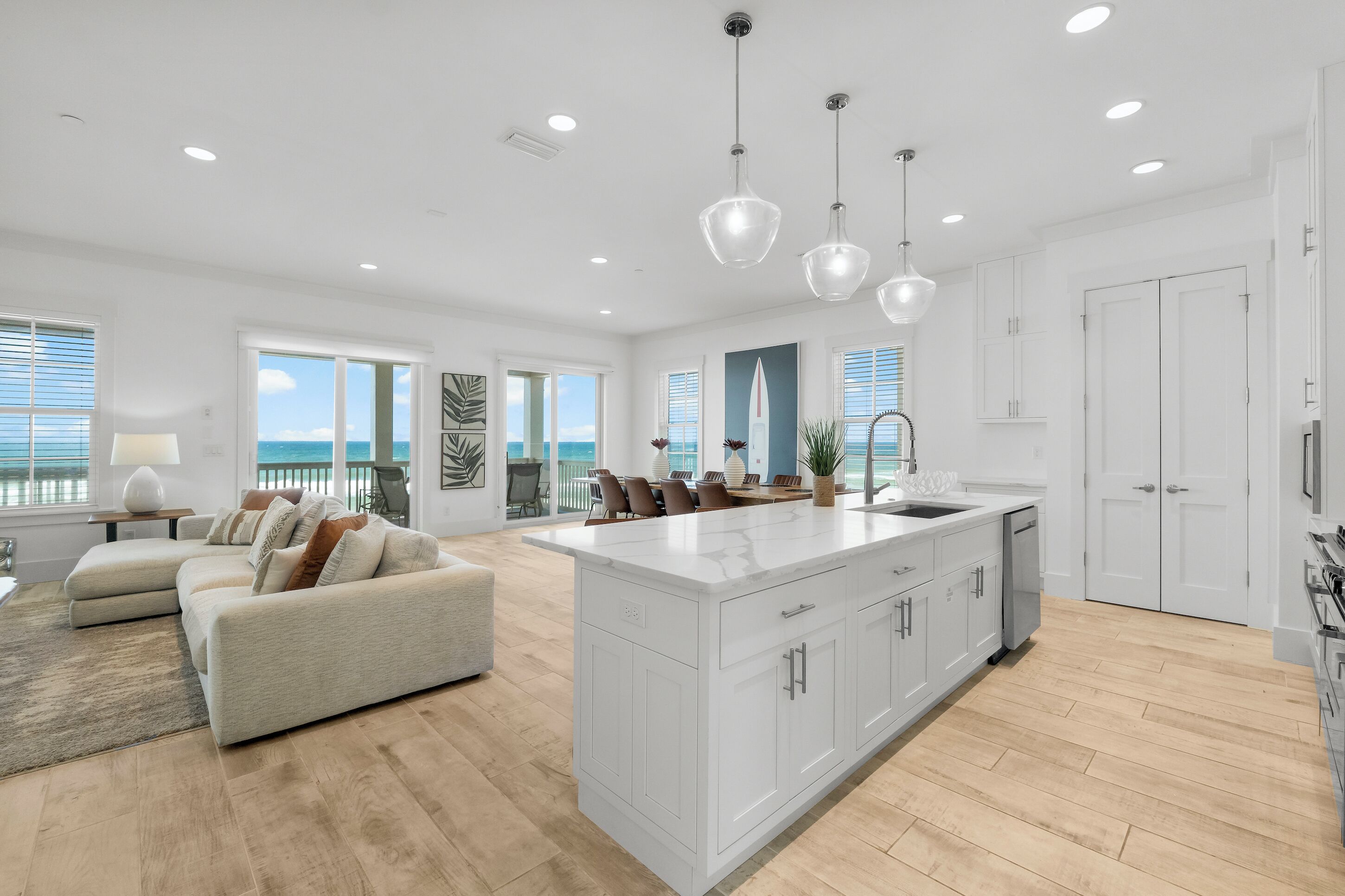Beach House - Reel Em Inn by Panhandle Getaways