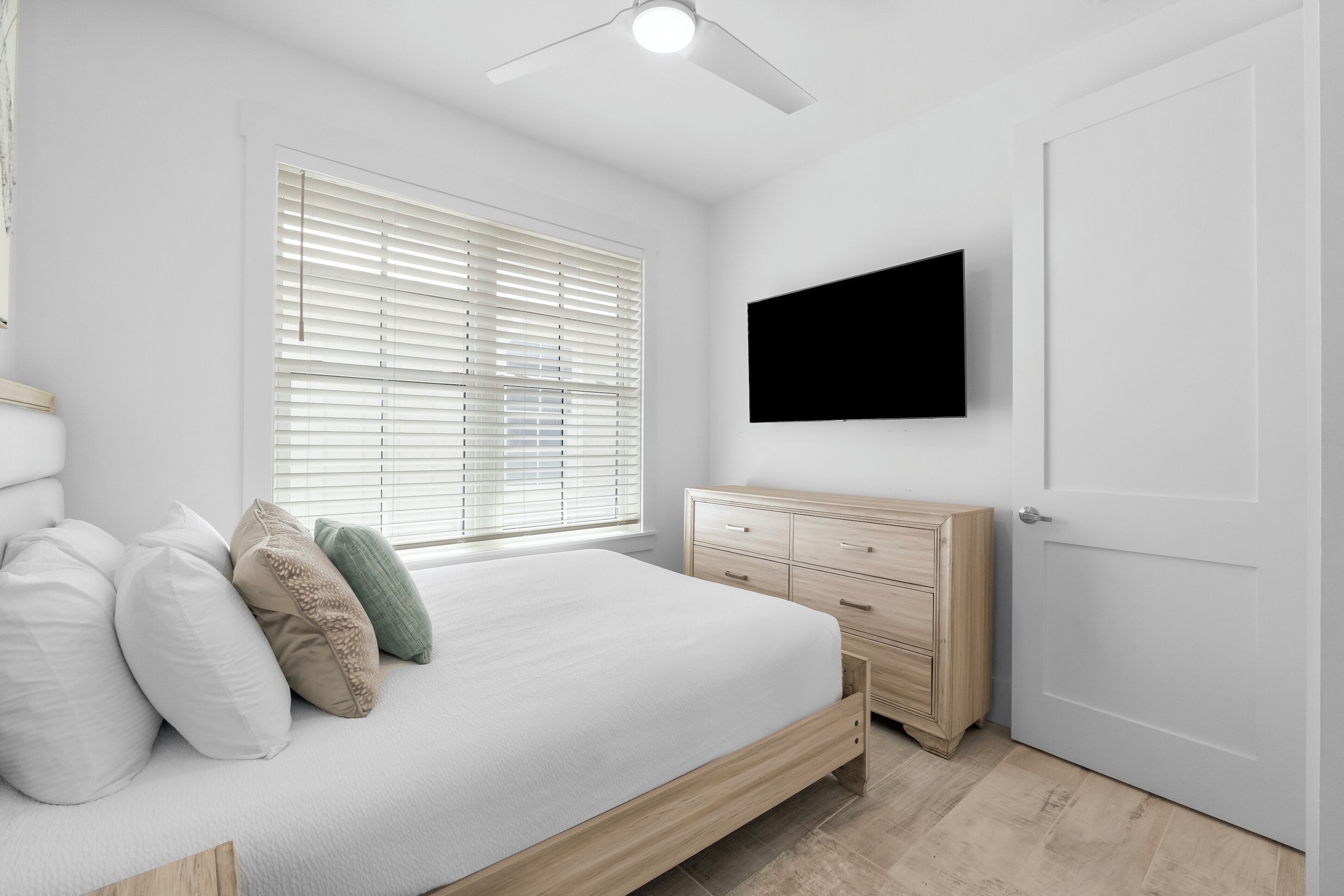 Beach House - Reel Em Inn by Panhandle Getaways