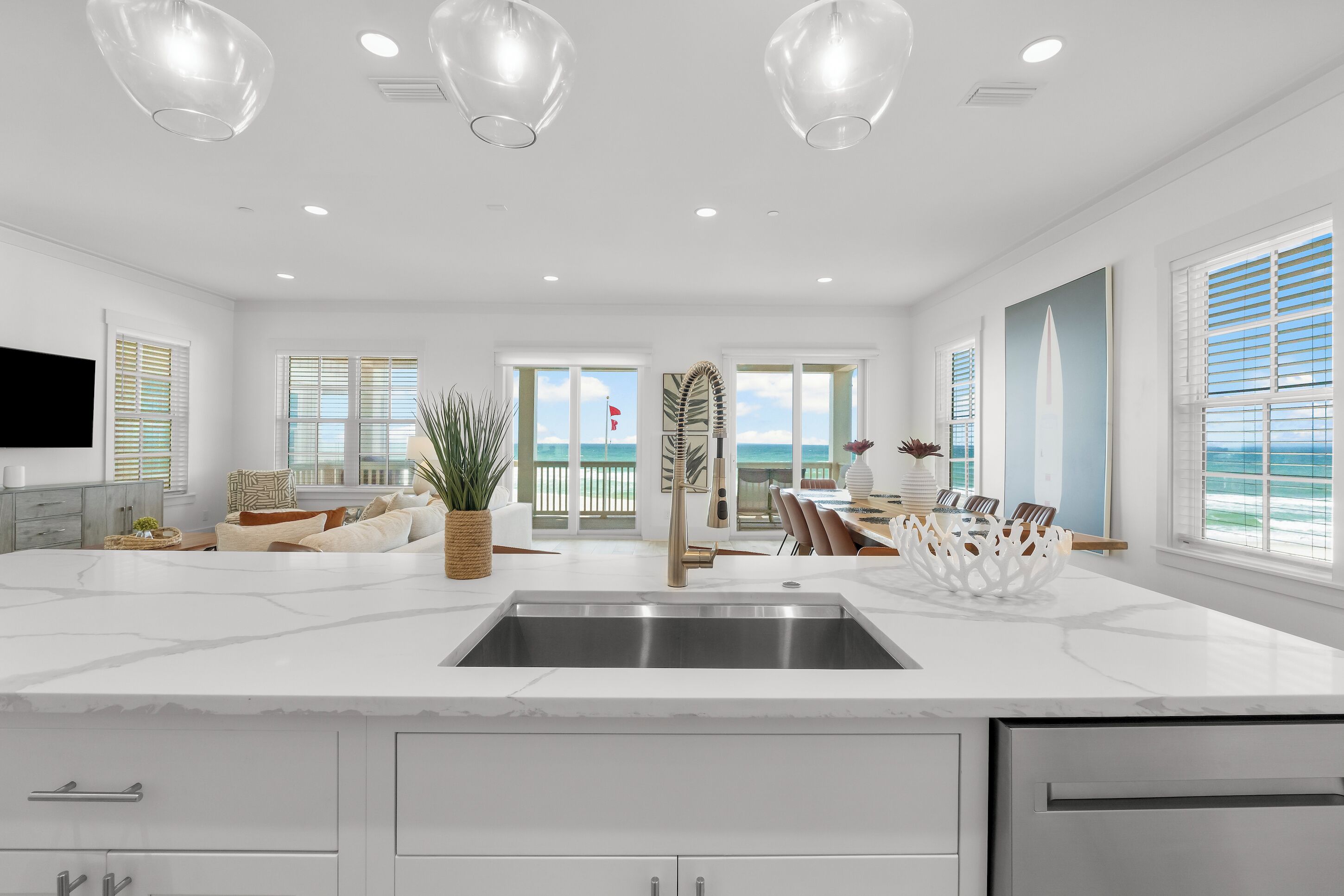 Beach House - Reel Em Inn by Panhandle Getaways