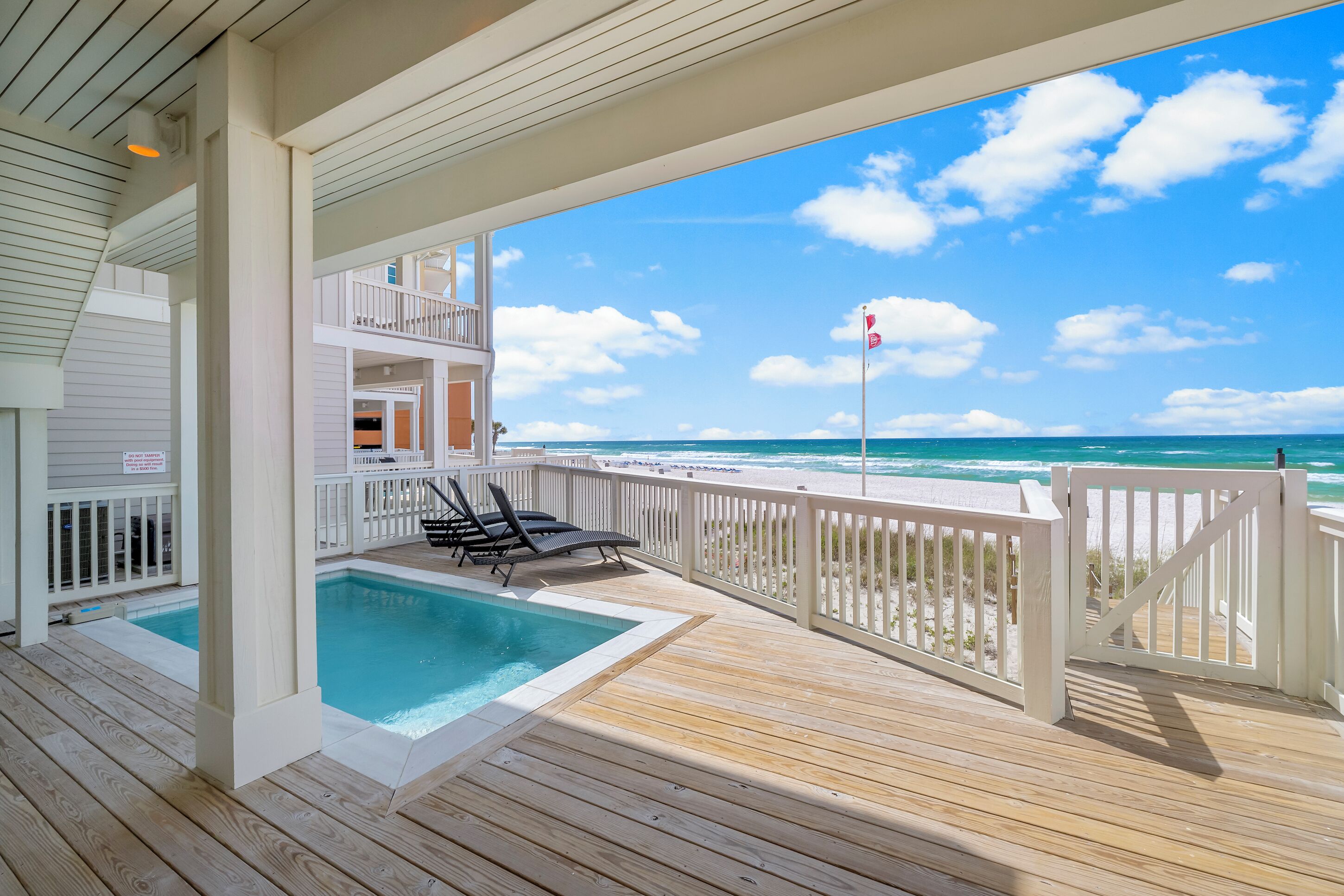Beach House - Reel Em Inn by Panhandle Getaways