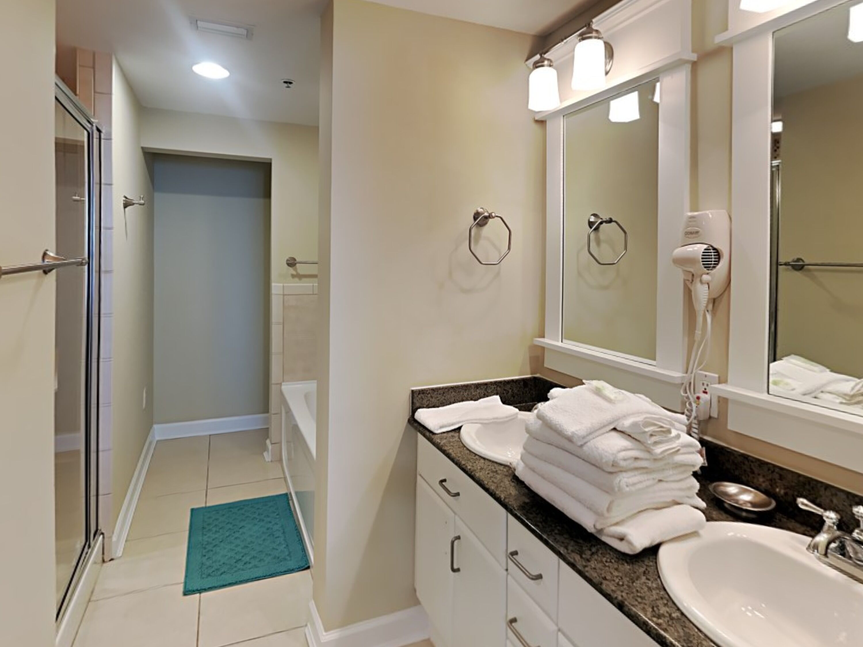 Grand Panama Beach Resort by Southern Vacation Rentals