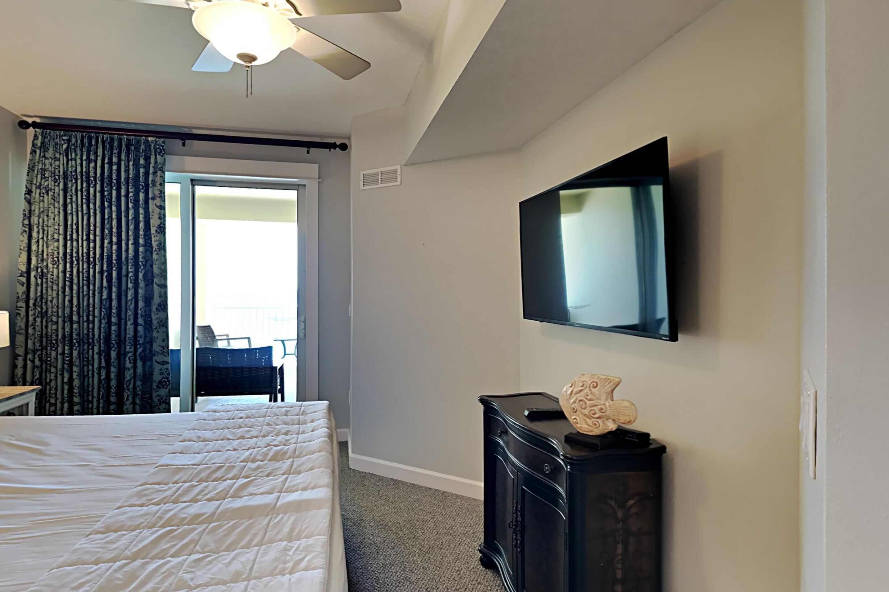 Grand Panama Beach Resort by Southern Vacation Rentals