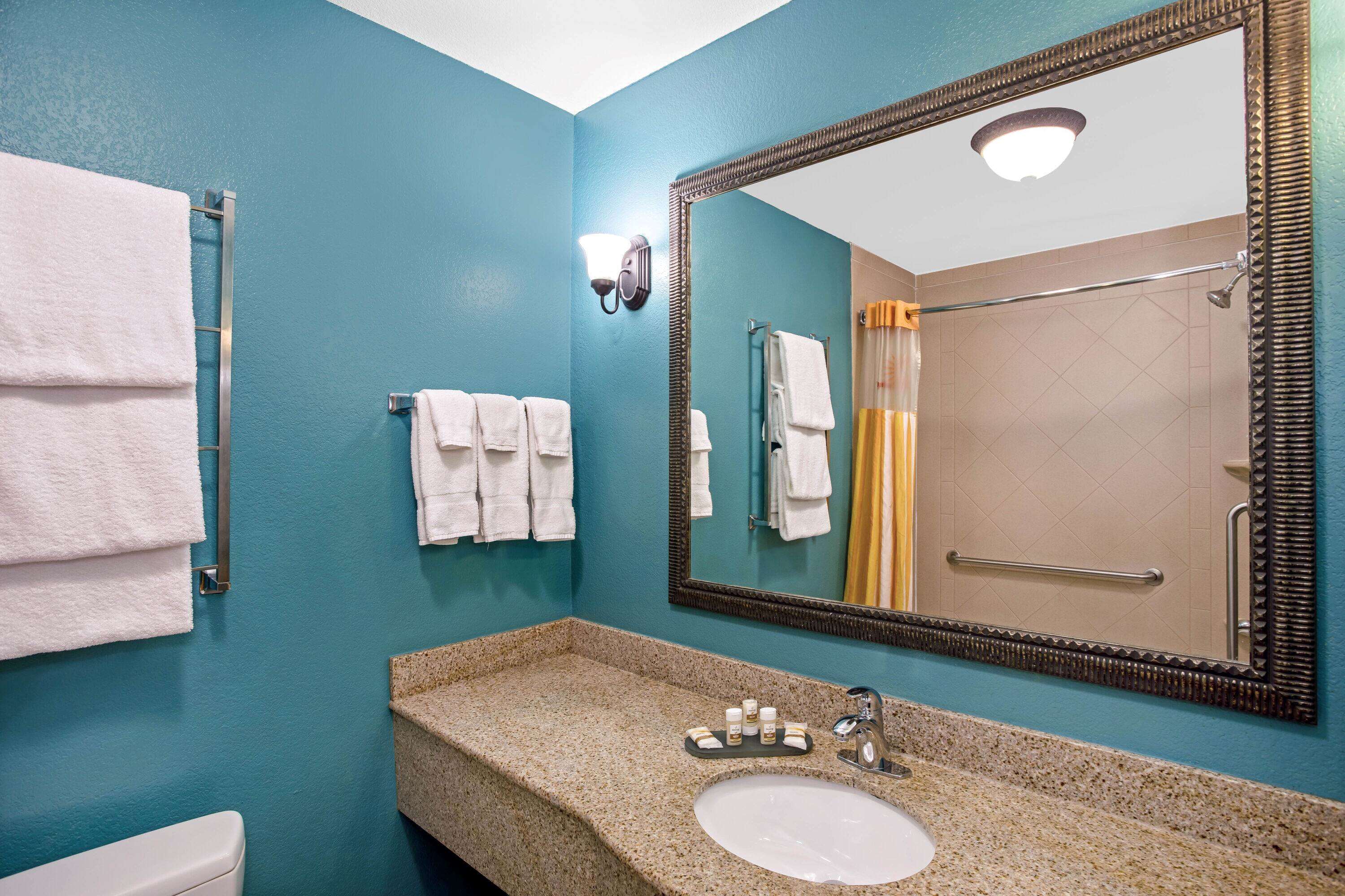 La Quinta Inn & Suites by Wyndham PCB Pier Park area