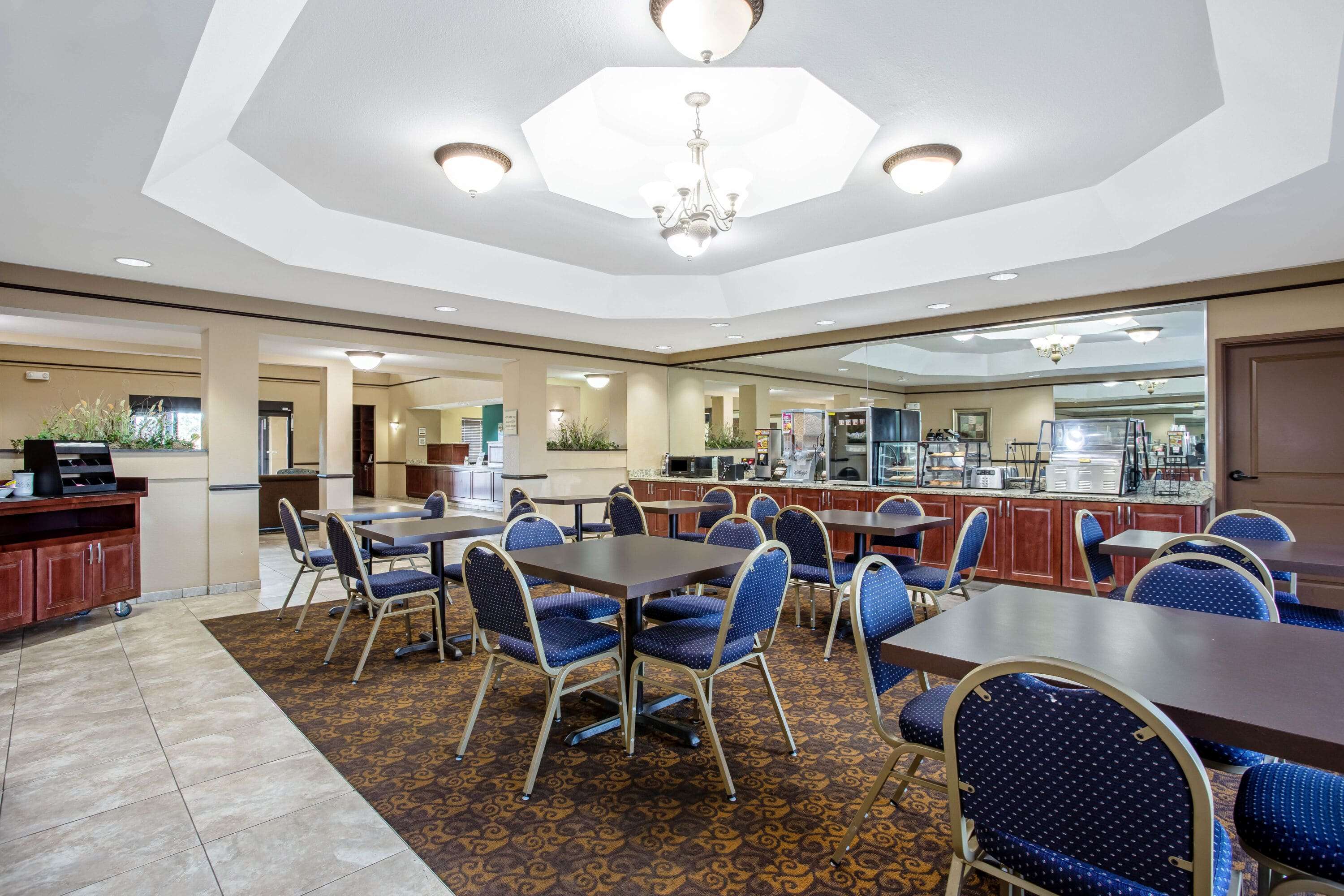 La Quinta Inn & Suites by Wyndham PCB Pier Park area