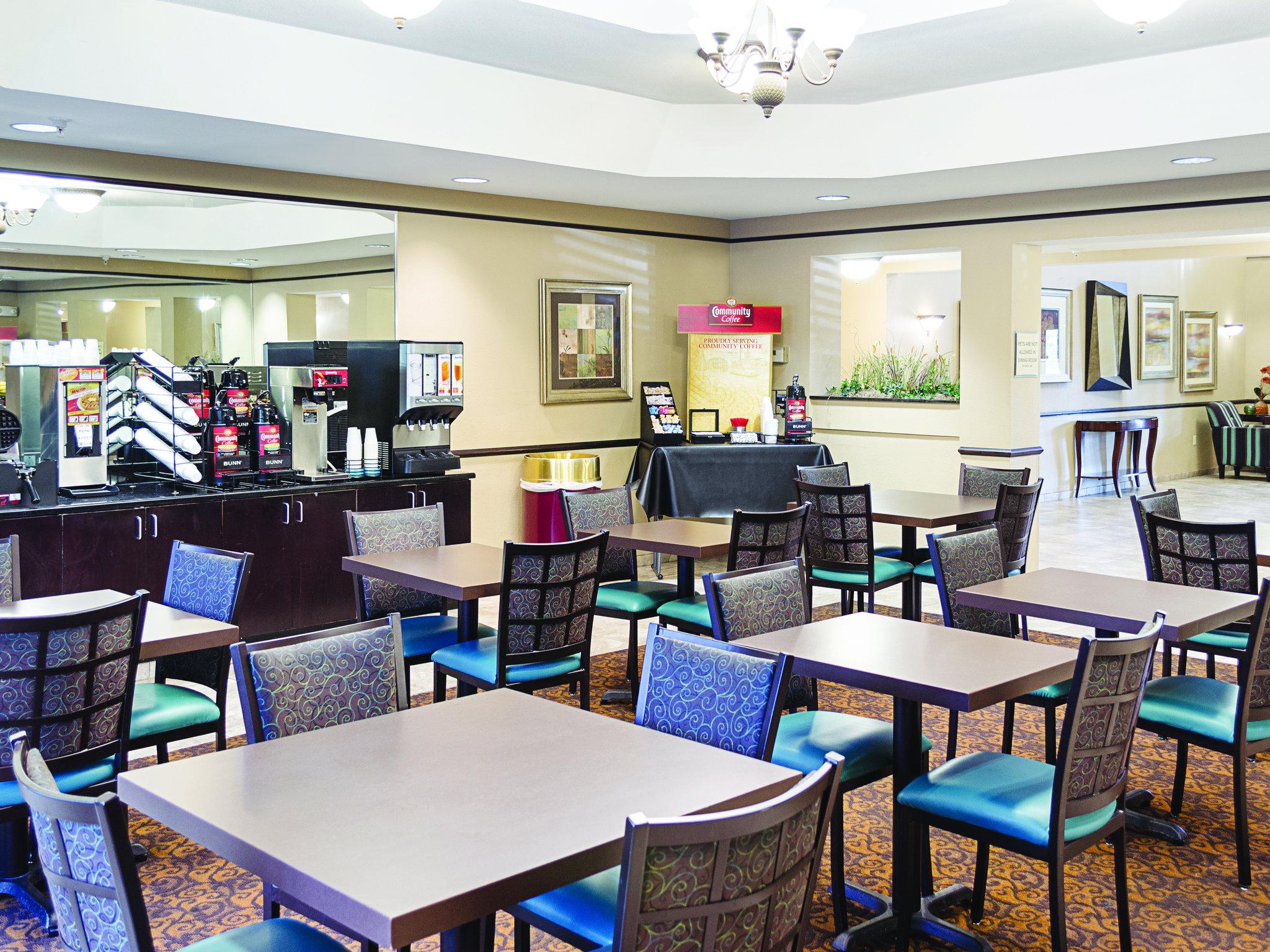 La Quinta Inn & Suites by Wyndham PCB Pier Park area