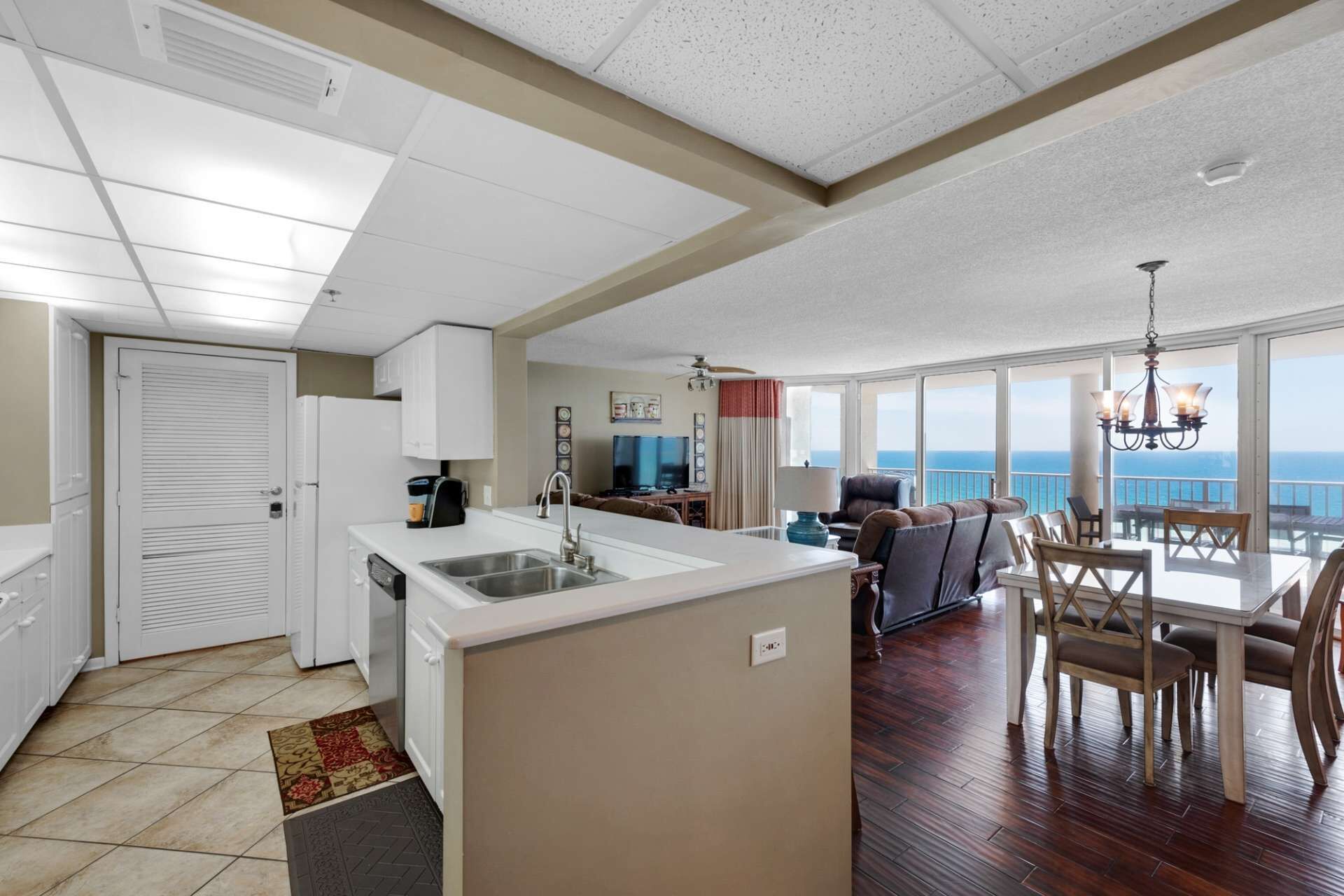 Long Beach Resort by iTrip