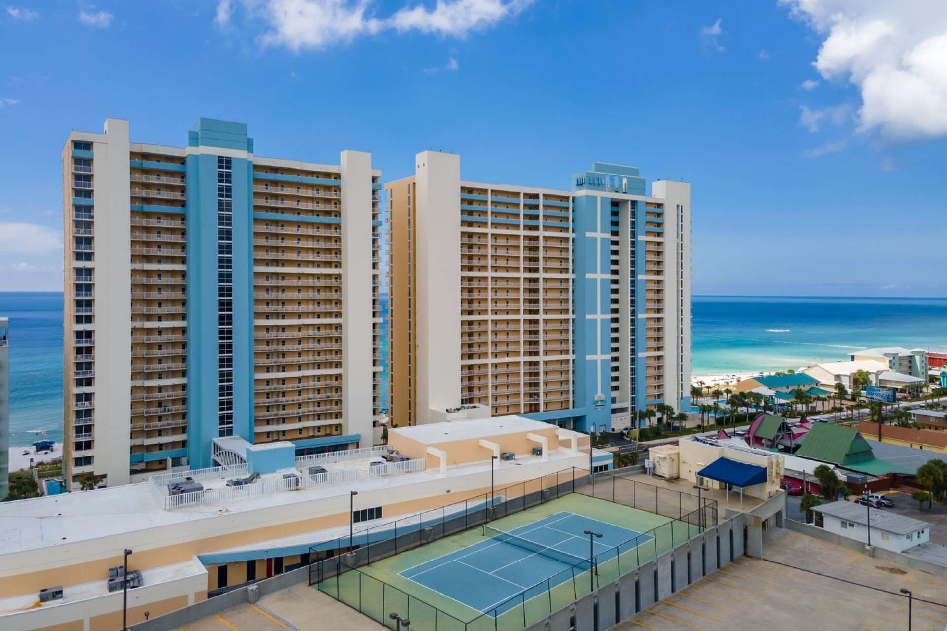 Majestic Beach Towers by iTrip