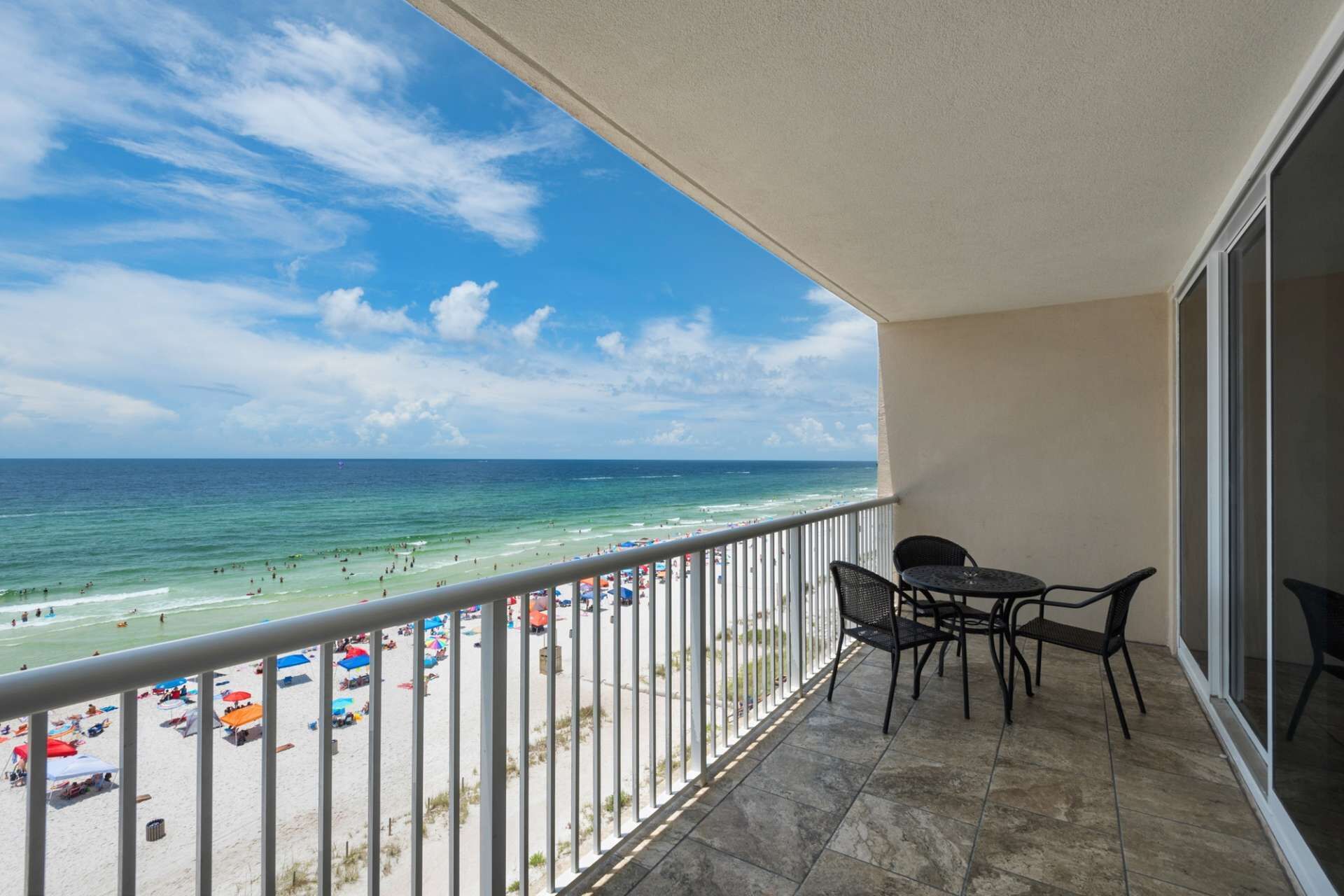 Majestic Beach Towers by iTrip