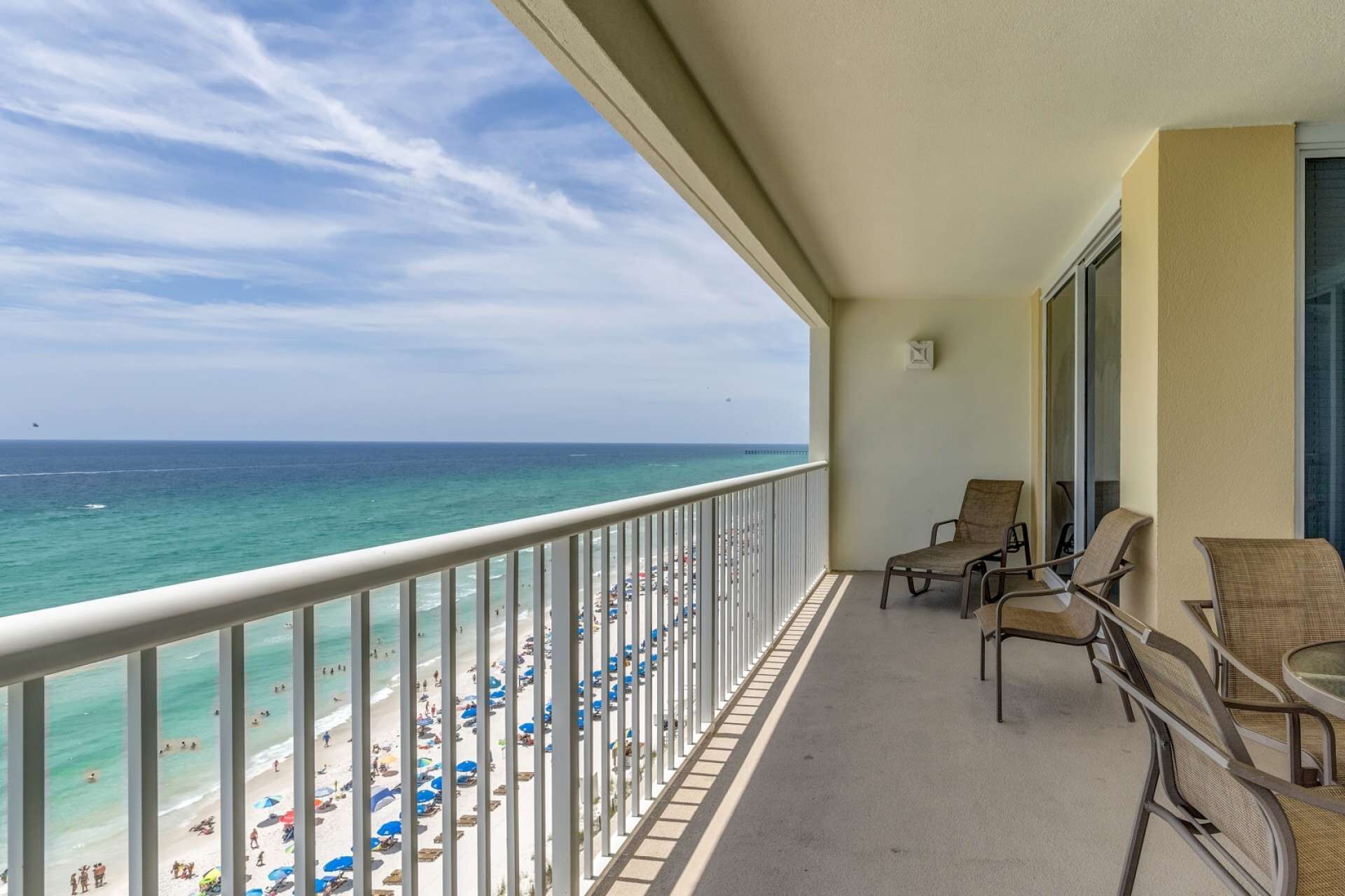 Majestic Beach Towers by iTrip