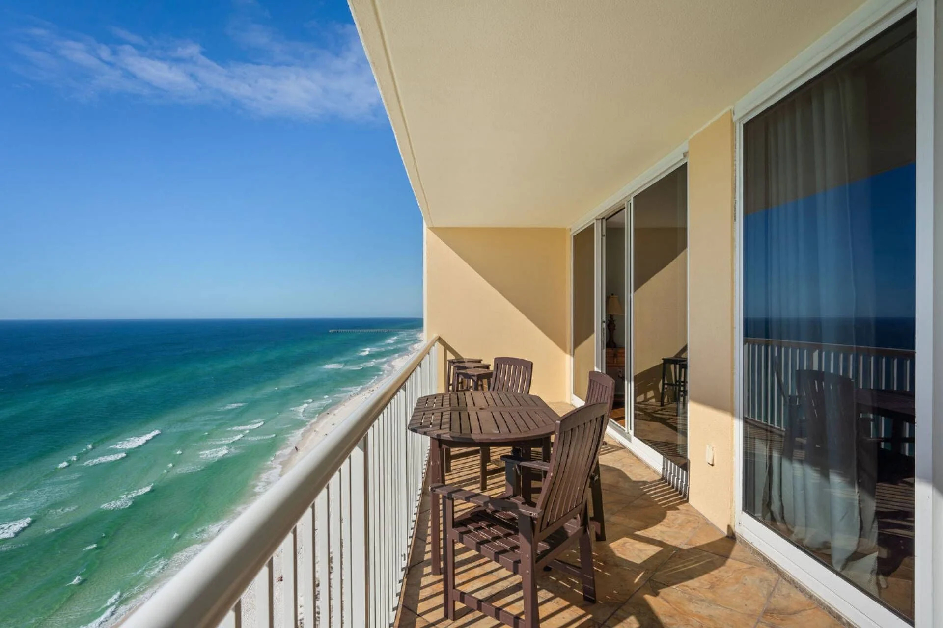Majestic Beach Towers by iTrip