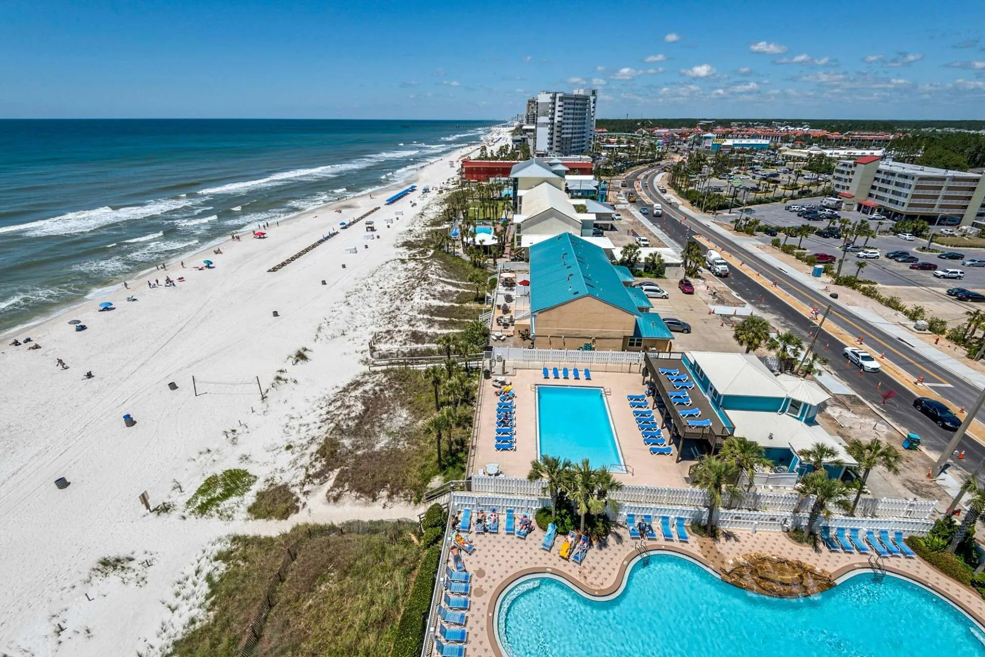 Majestic Beach Towers by iTrip