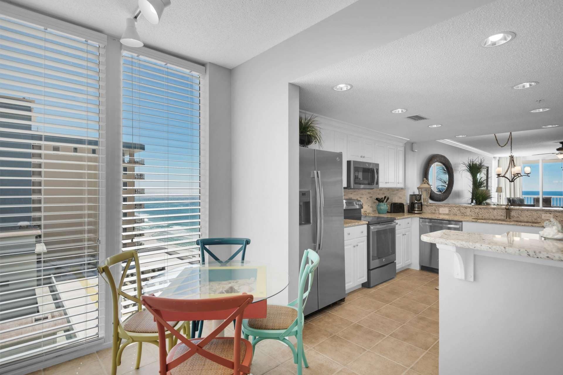 Majestic Beach Towers by iTrip