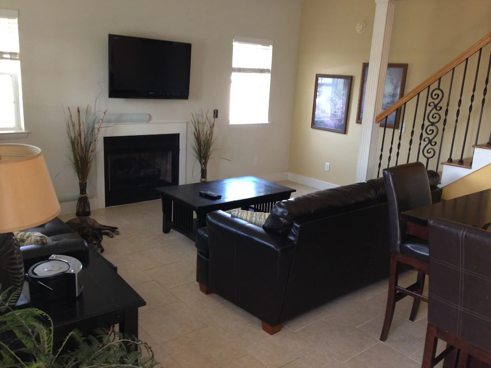 Mills Seaview Cottage by Forehand Rentals