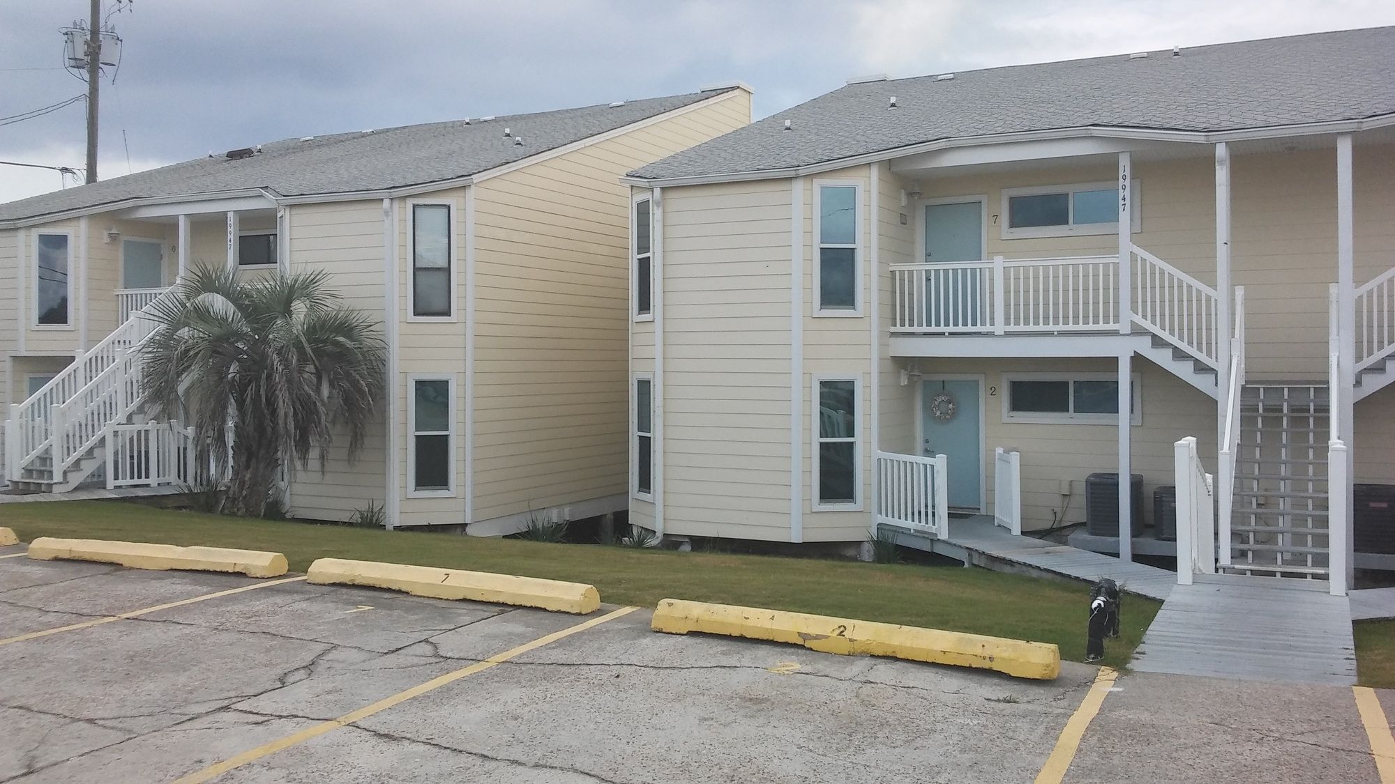 Pineapple Villas on Laguna Beach