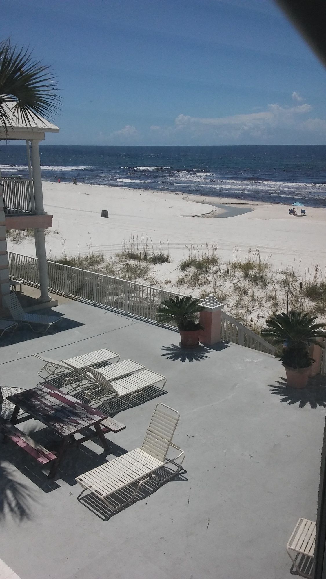 Pineapple Villas on Laguna Beach