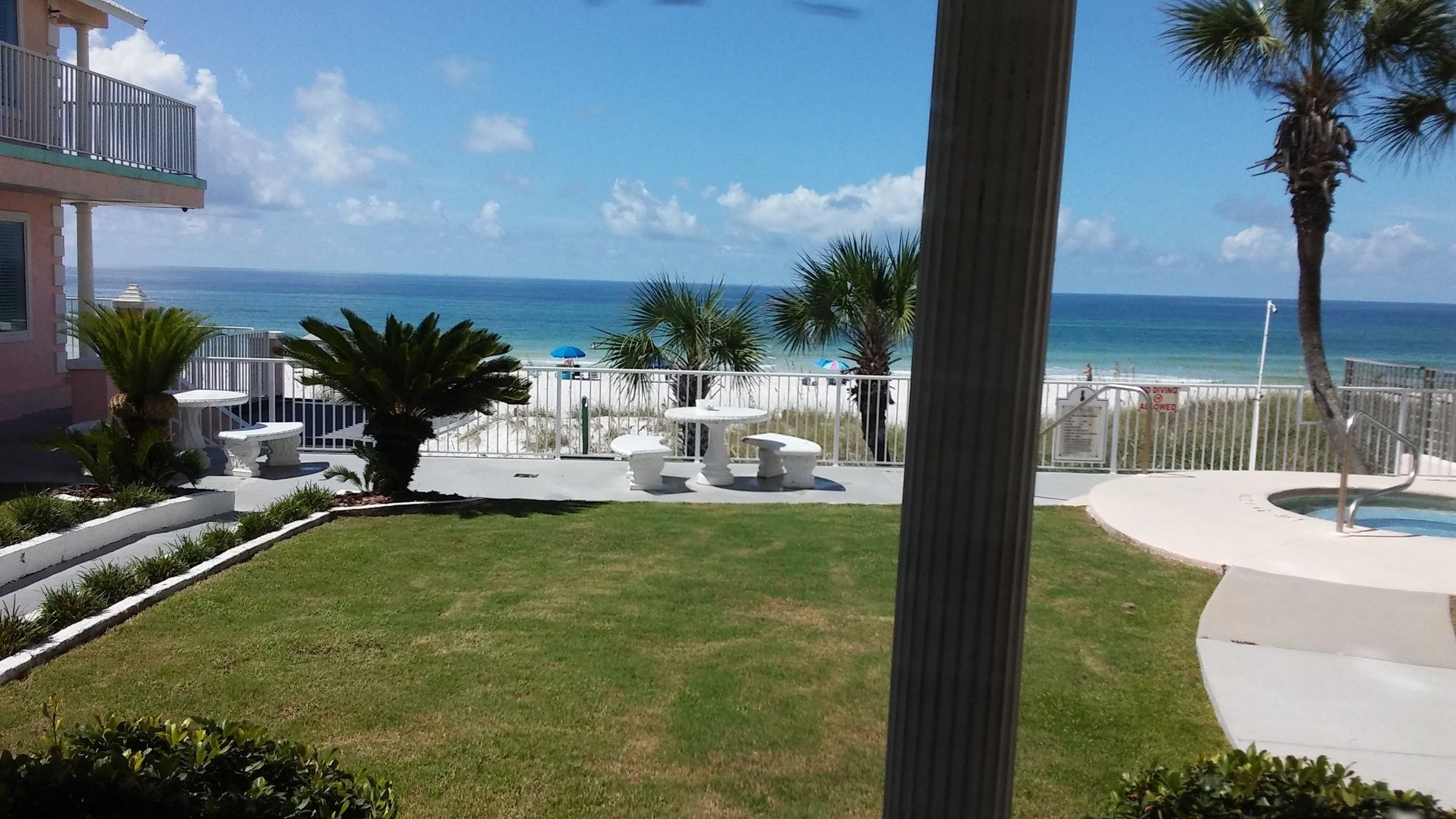 Pineapple Villas on Laguna Beach