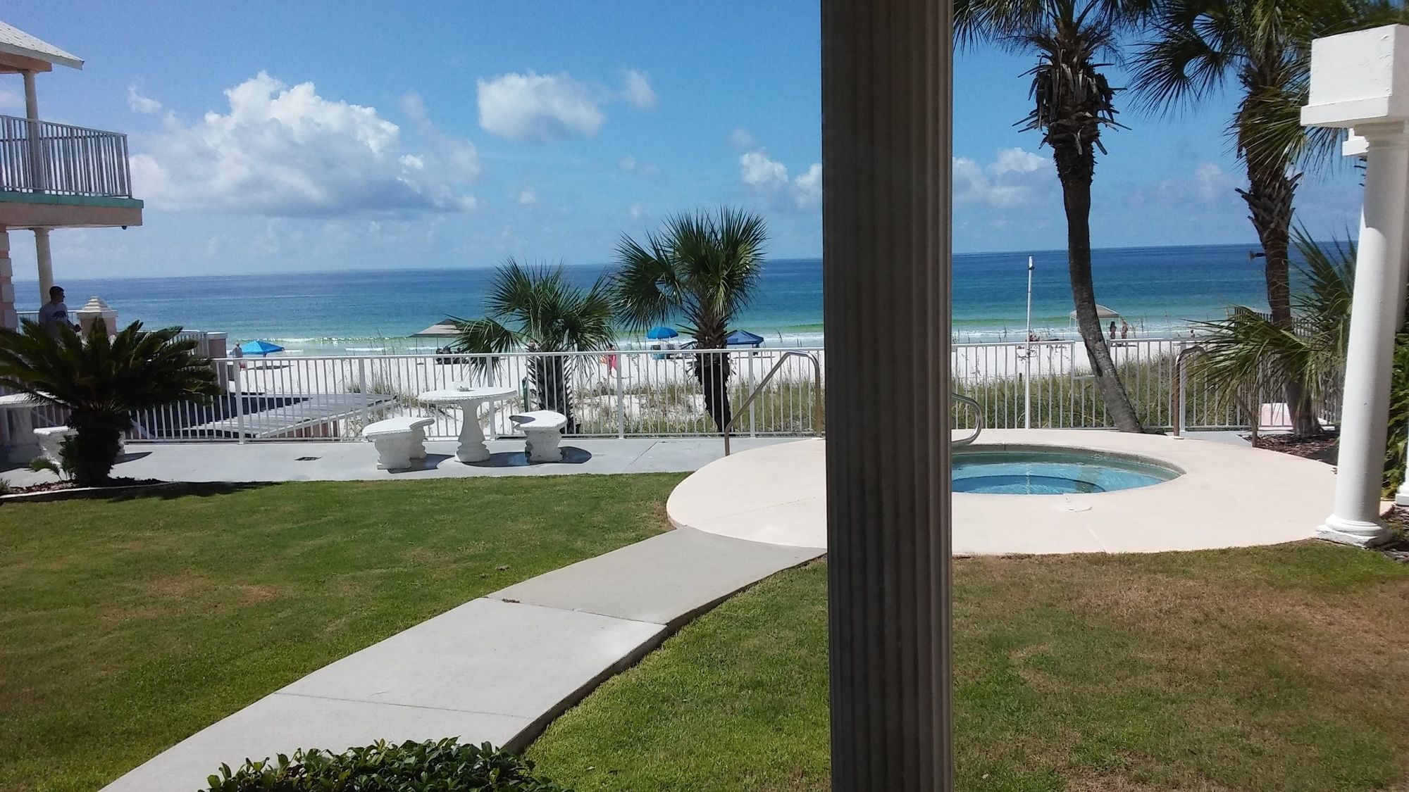 Pineapple Villas on Laguna Beach