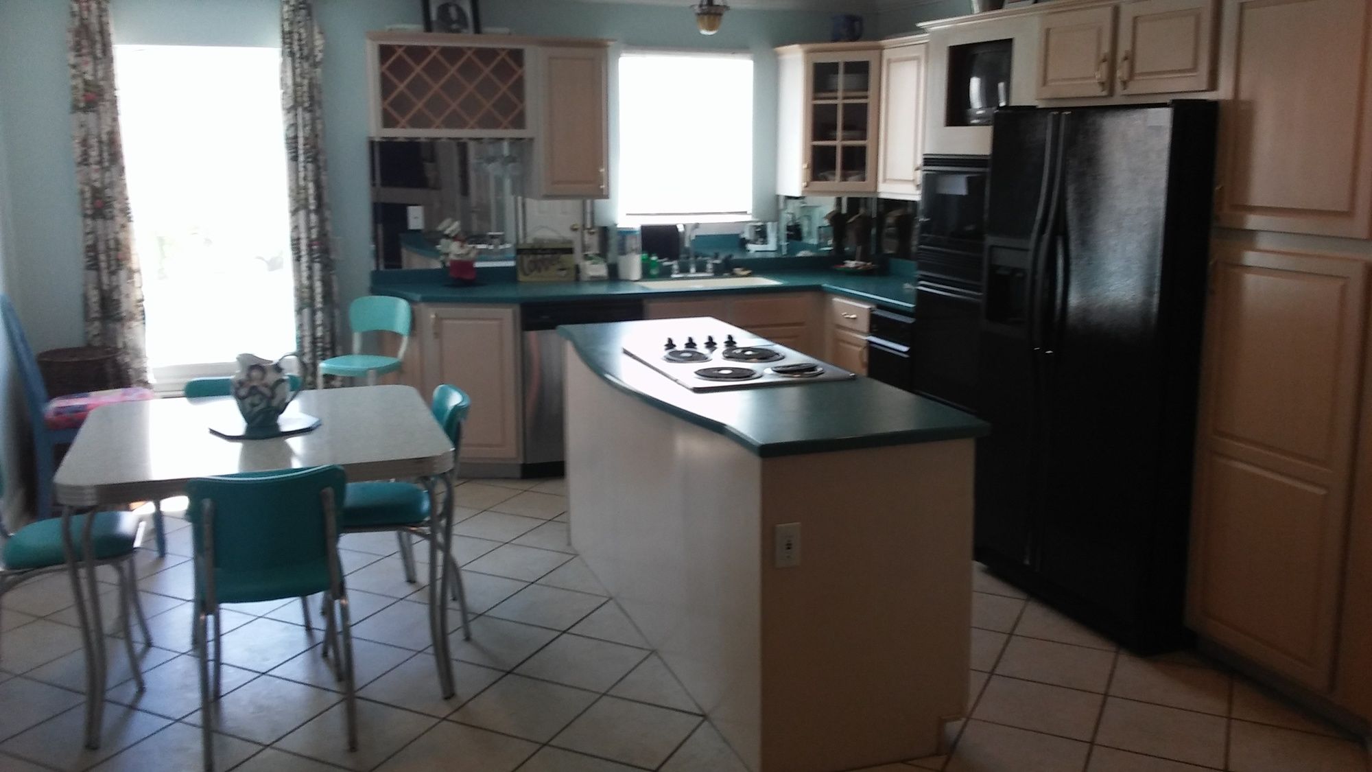 Pineapple Villas on Laguna Beach