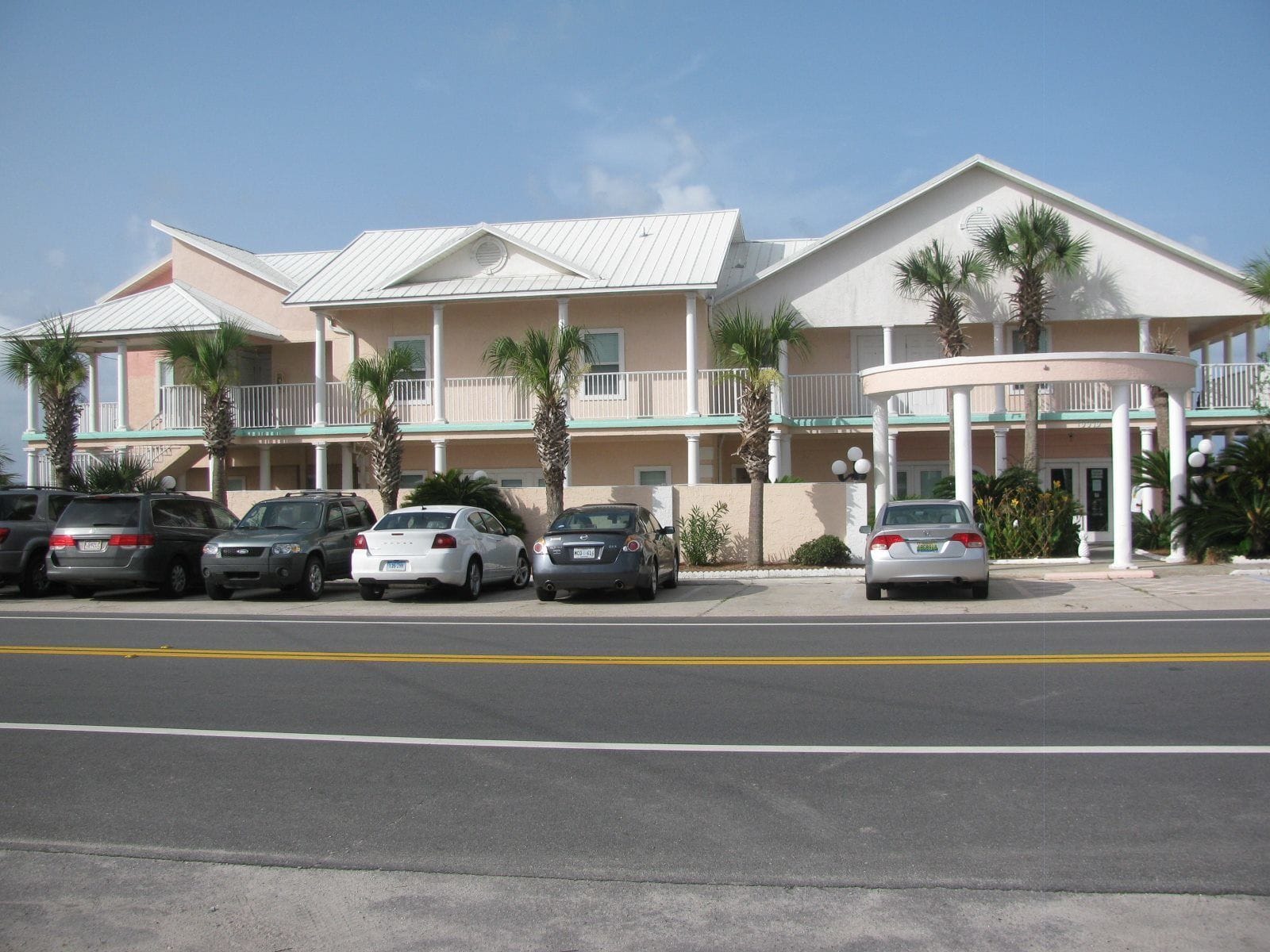 Pineapple Villas on Laguna Beach