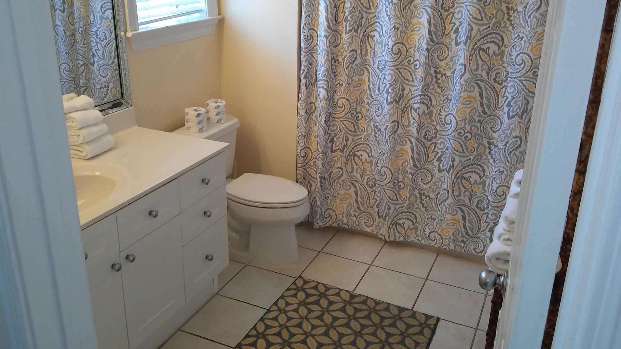 Pineapple Villas on Laguna Beach