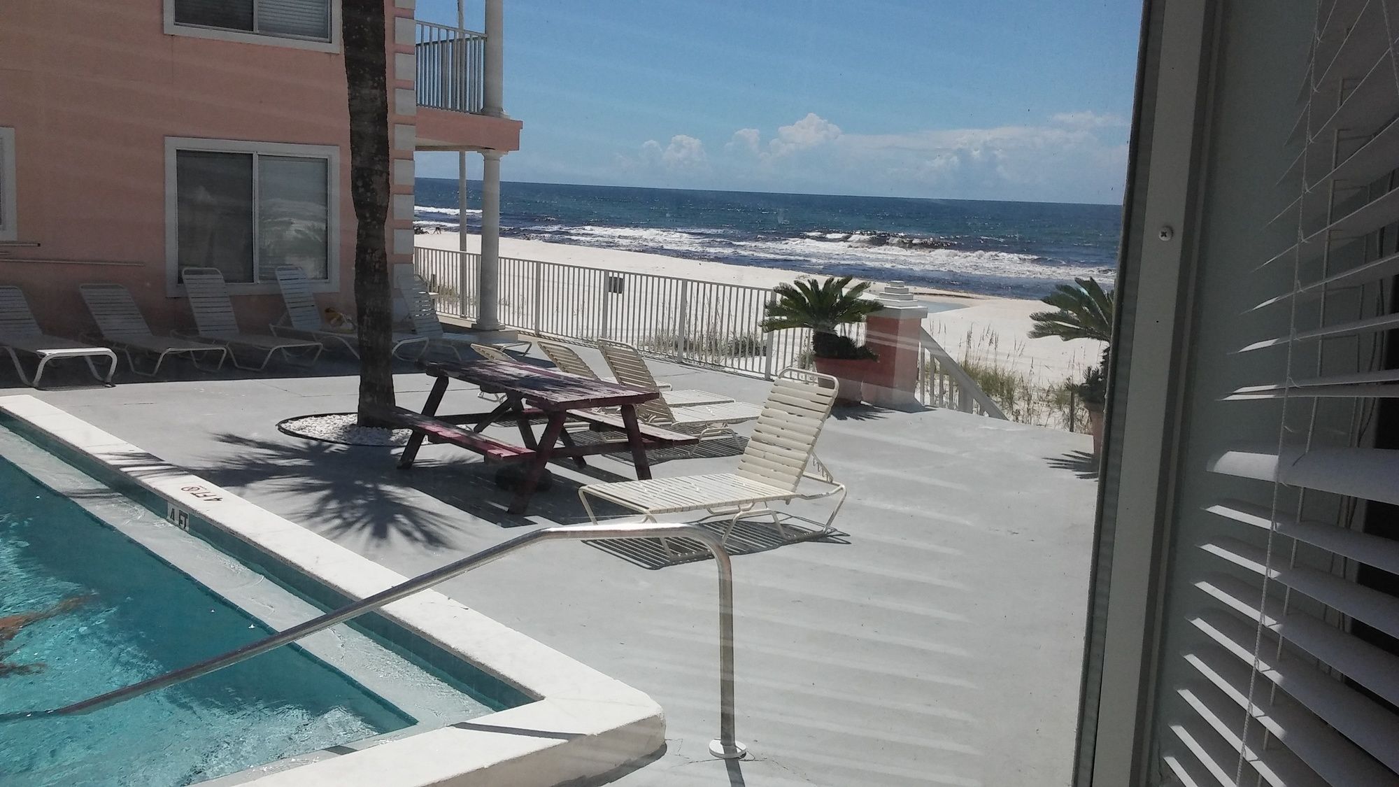 Pineapple Villas on Laguna Beach