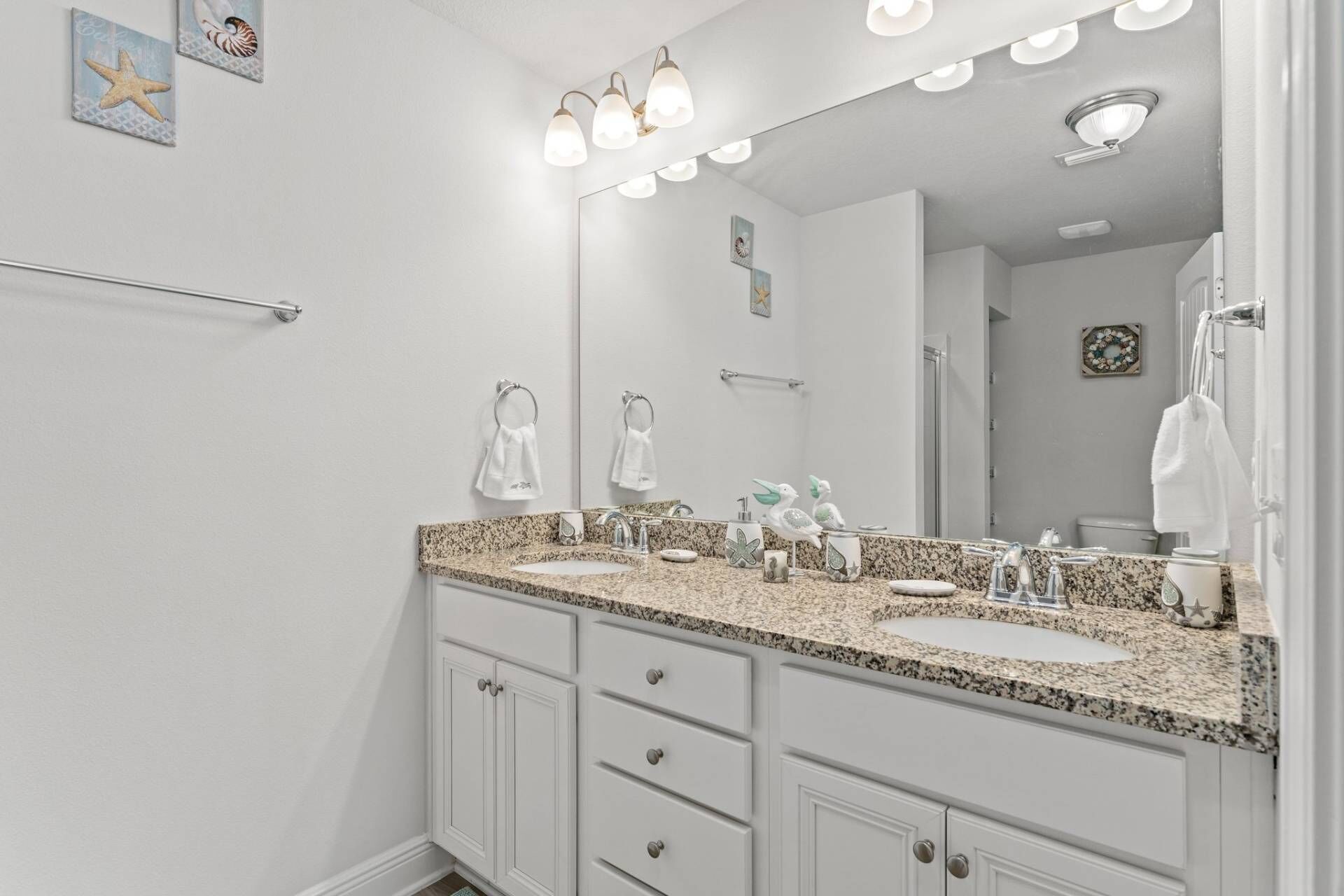 Pogos Paradise Townhome