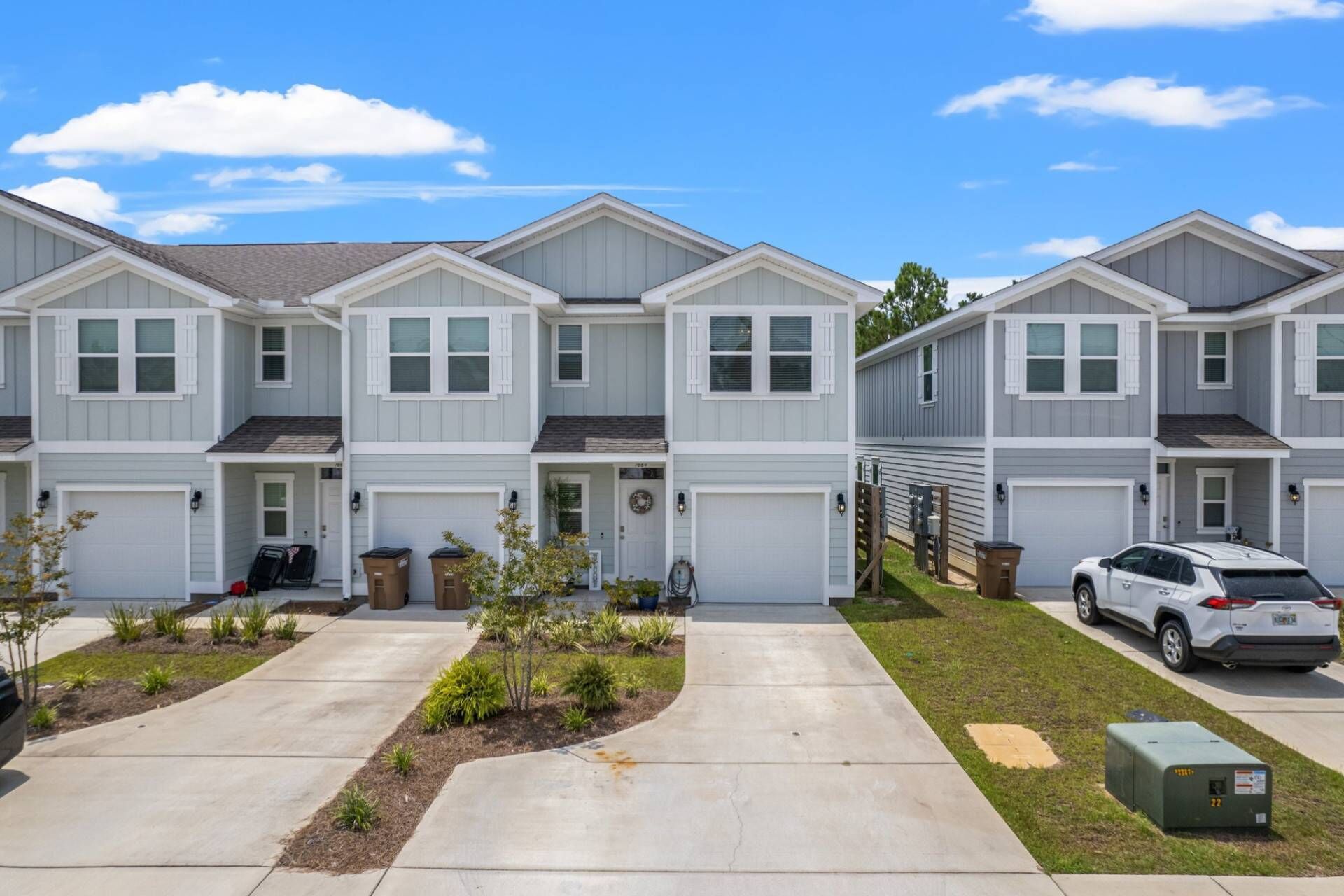 Pogos Paradise Townhome