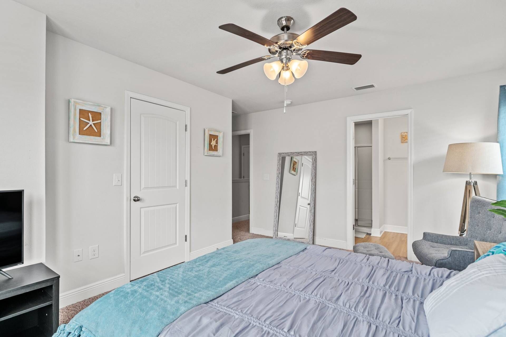 Pogos Paradise Townhome