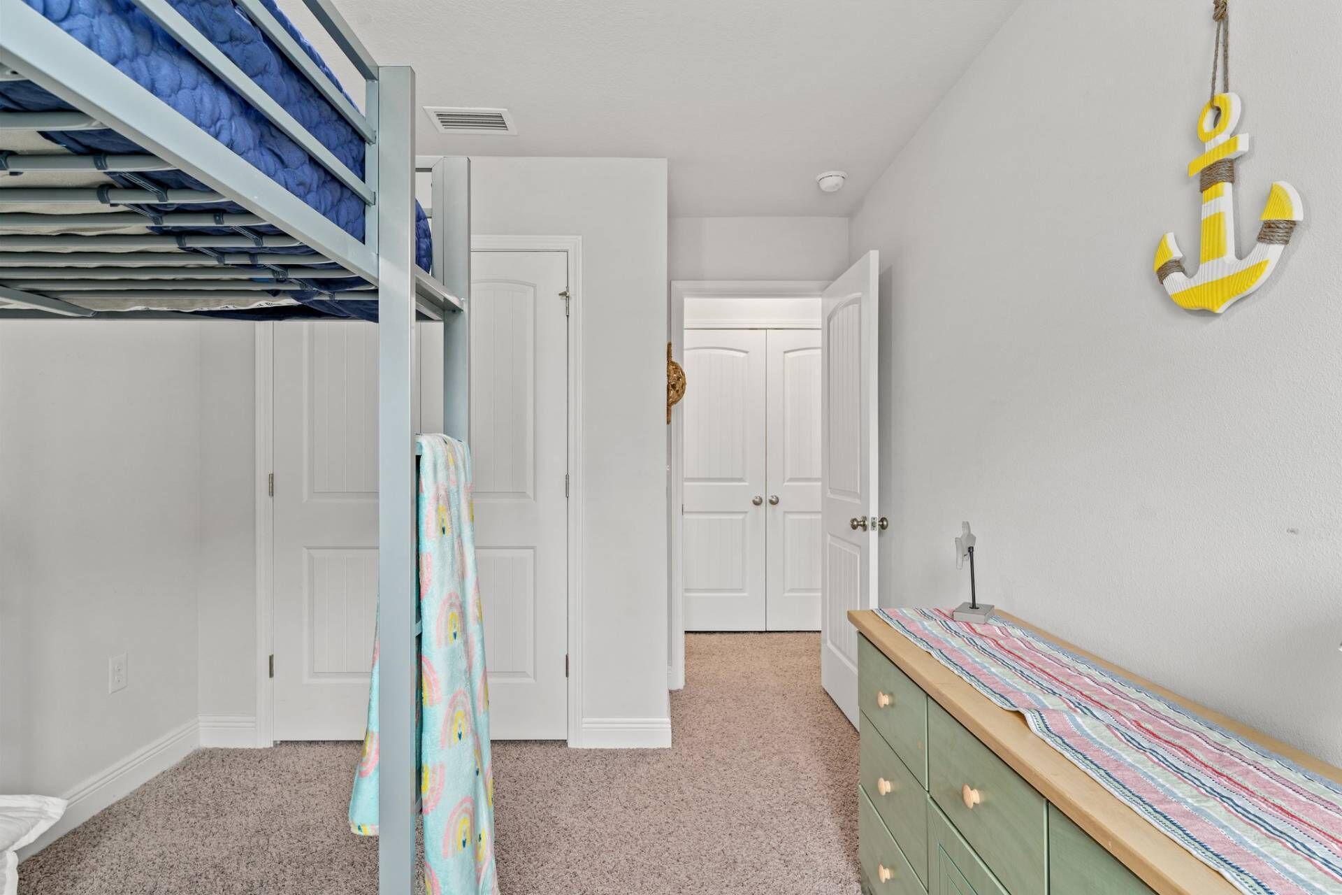 Pogos Paradise Townhome