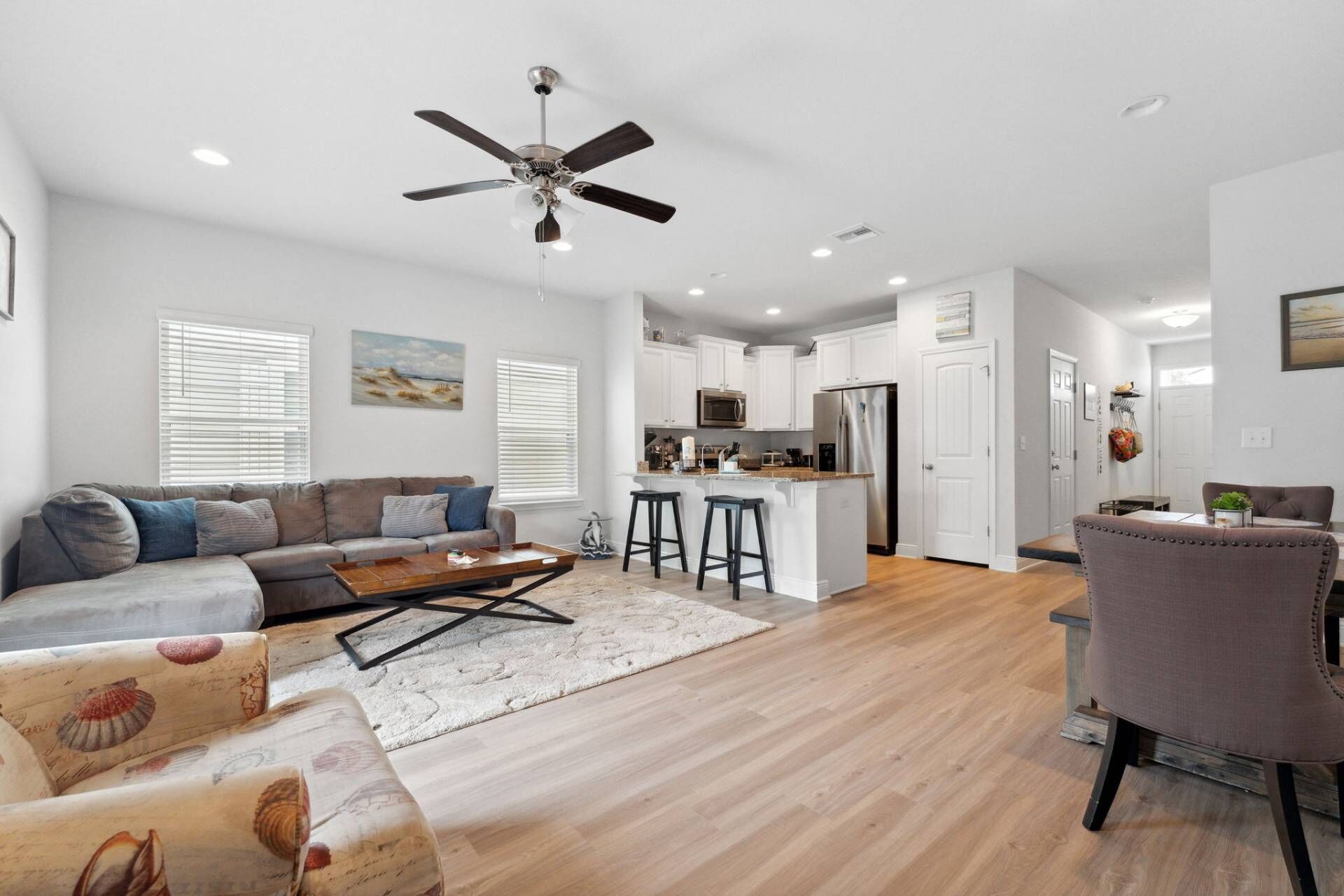 Pogos Paradise Townhome