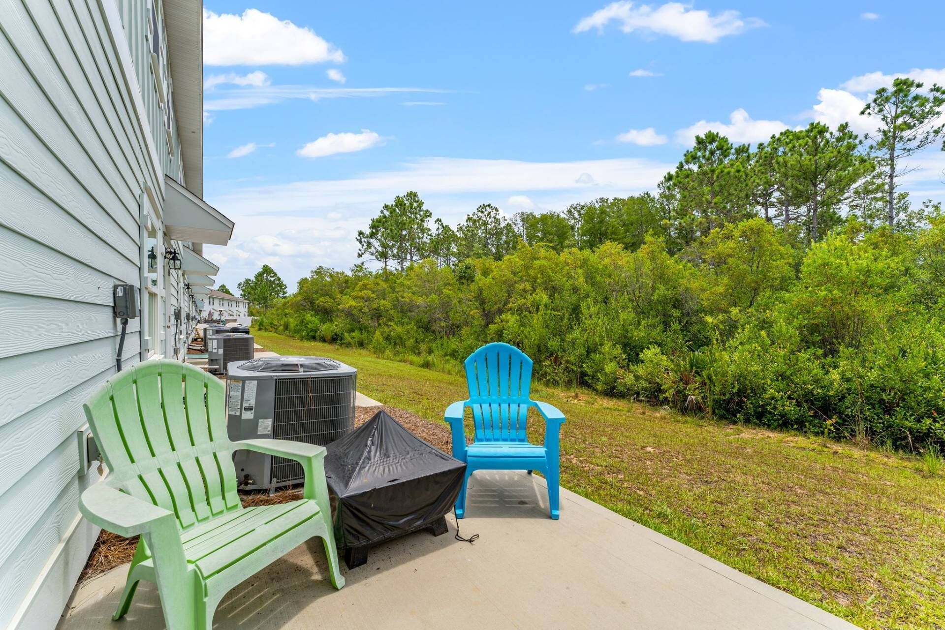 Pogos Paradise Townhome