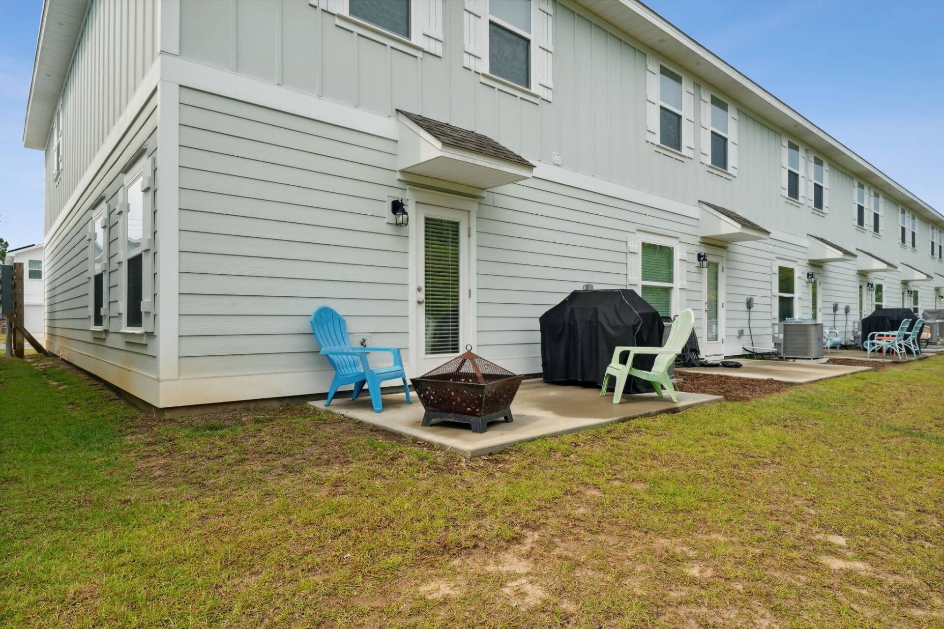 Pogos Paradise Townhome